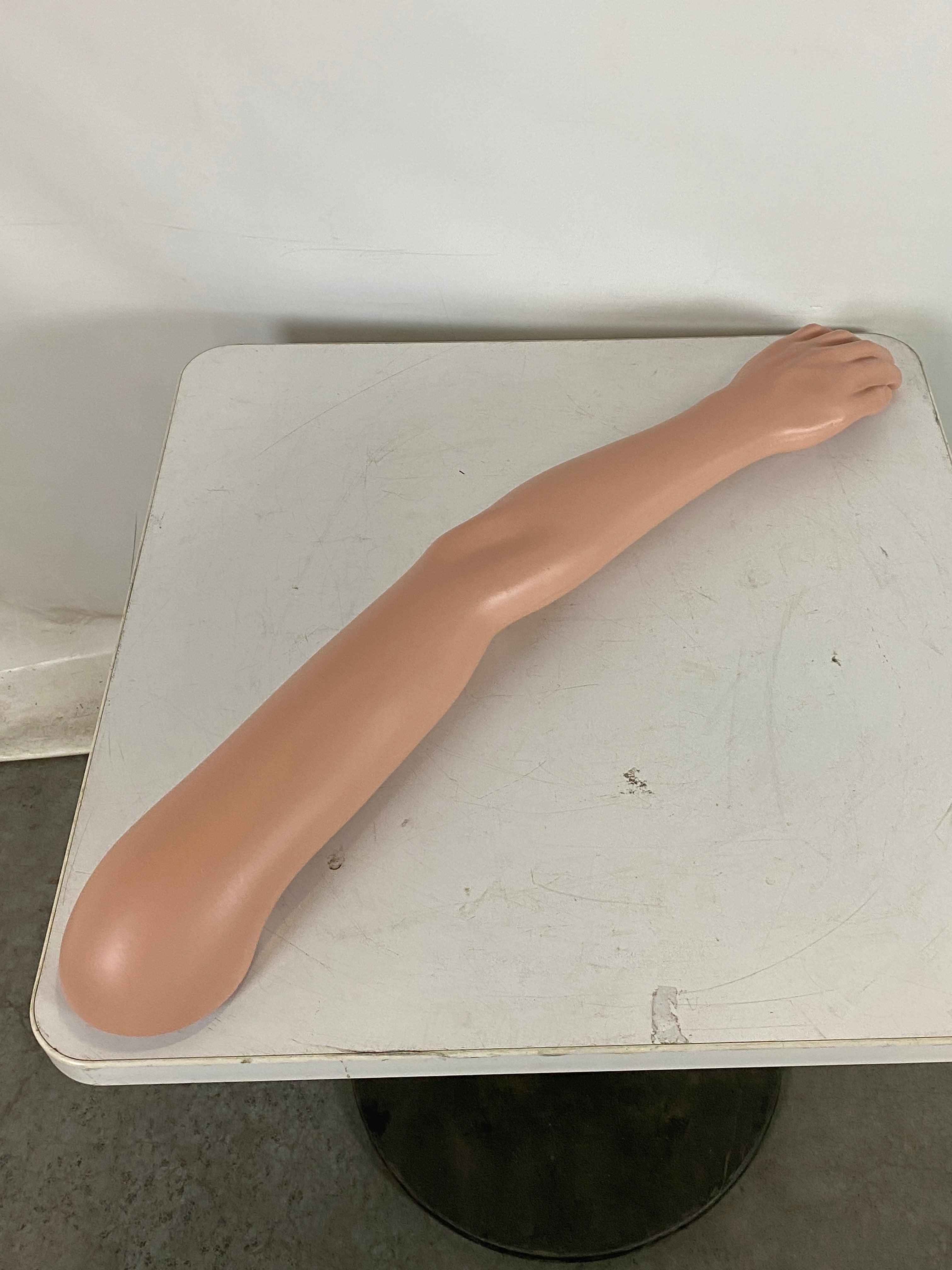 Left Mannequin Arm