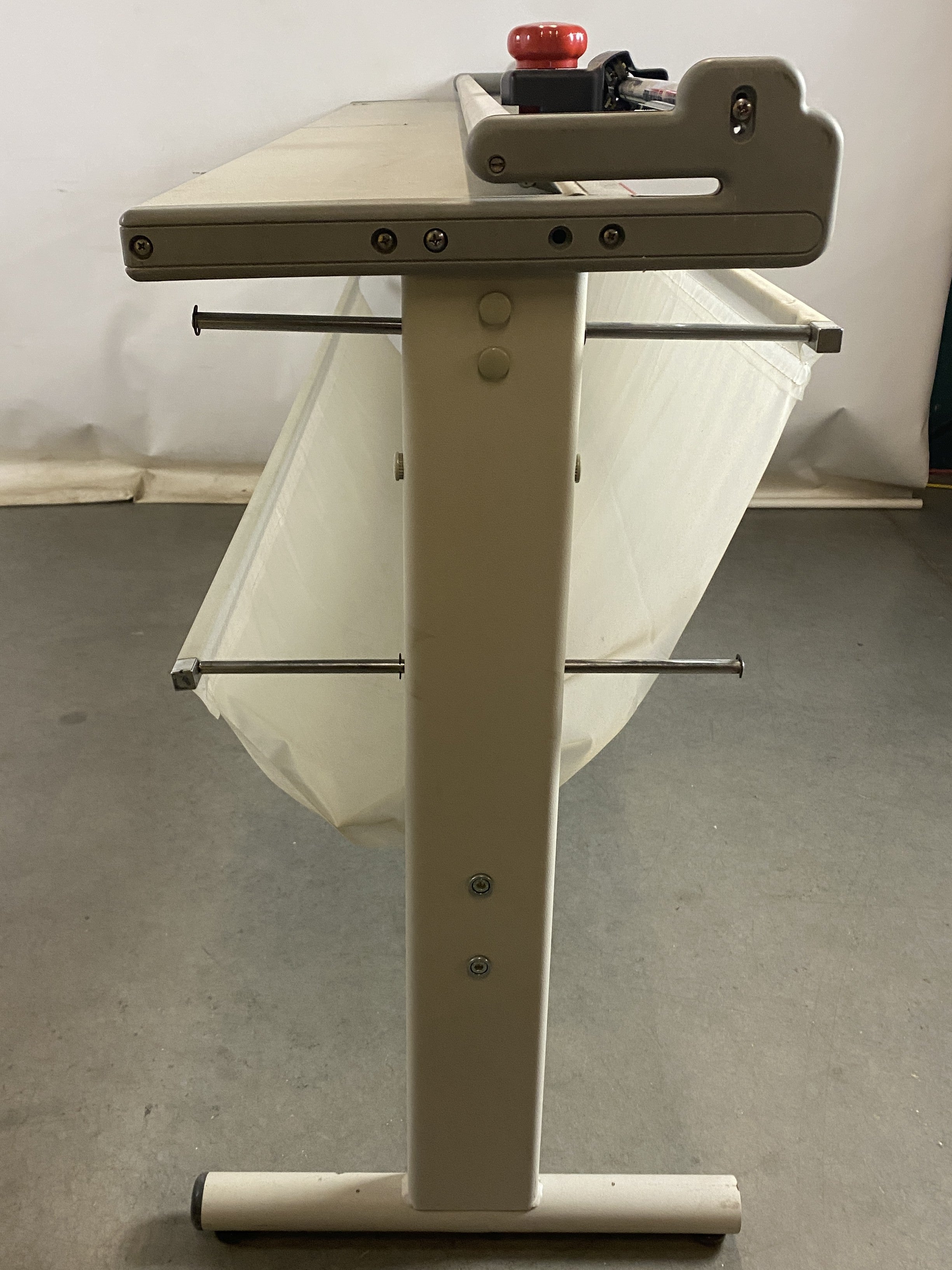 Neolt Trim 150 Manual Rotary Cutter