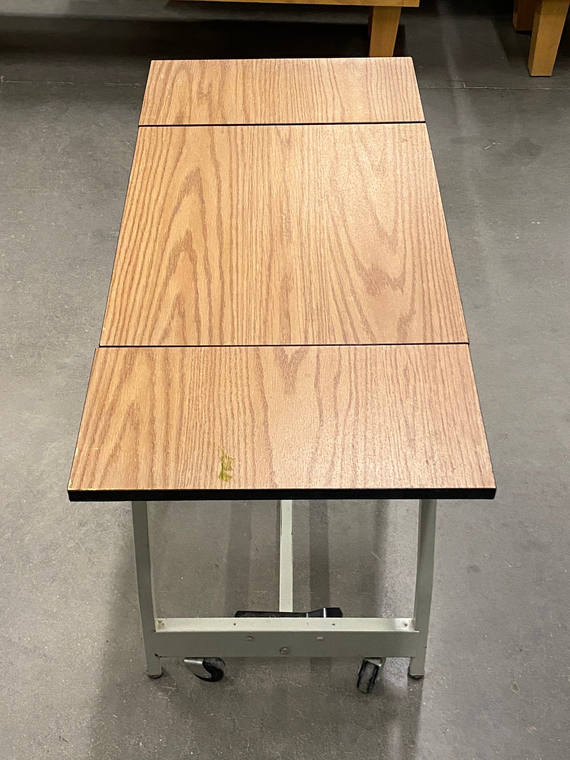 Laminate Wooden Top Folding/Rolling Desk