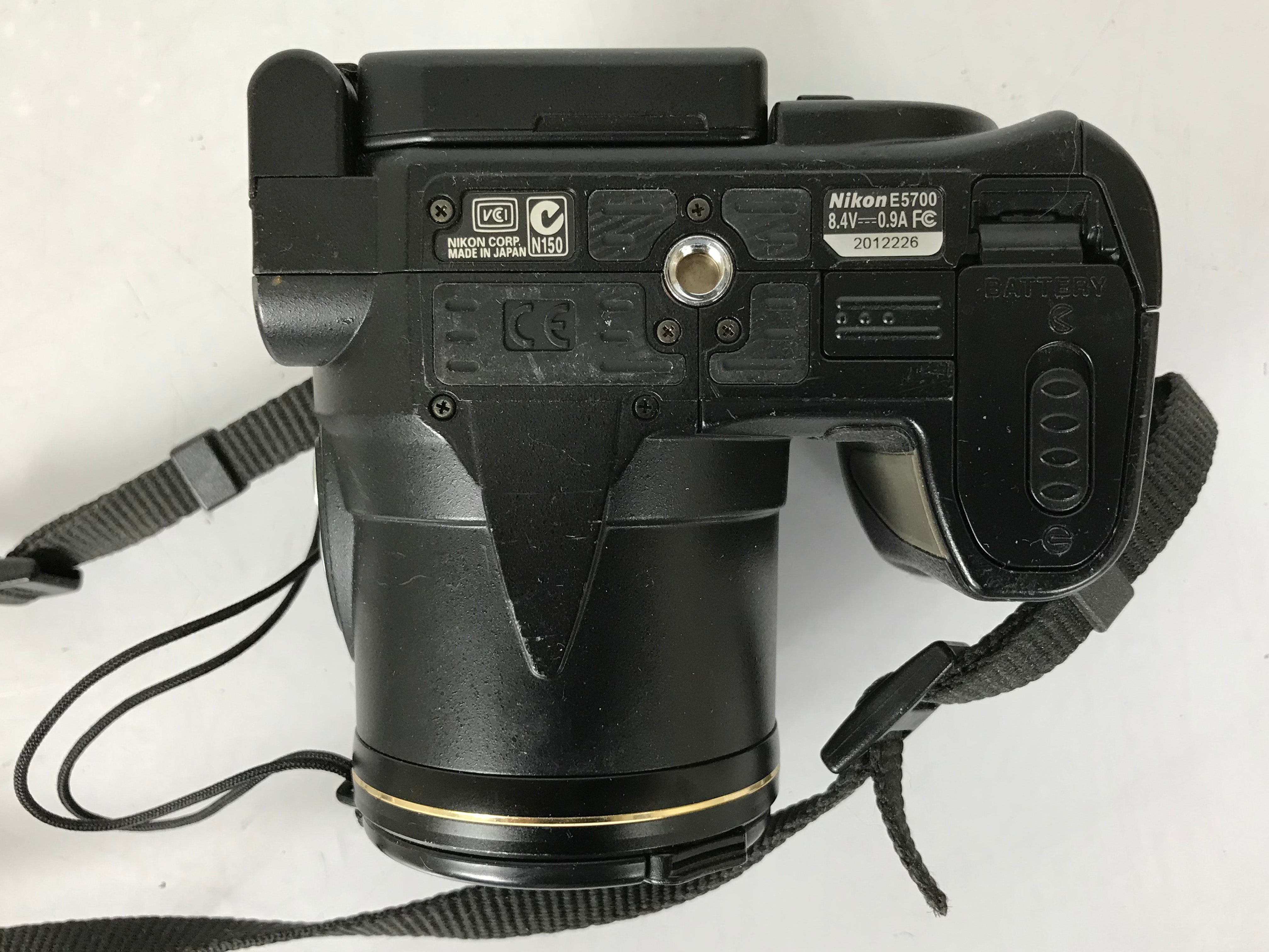 Nikon Coolpix 5700 5.0MP Digital Camera