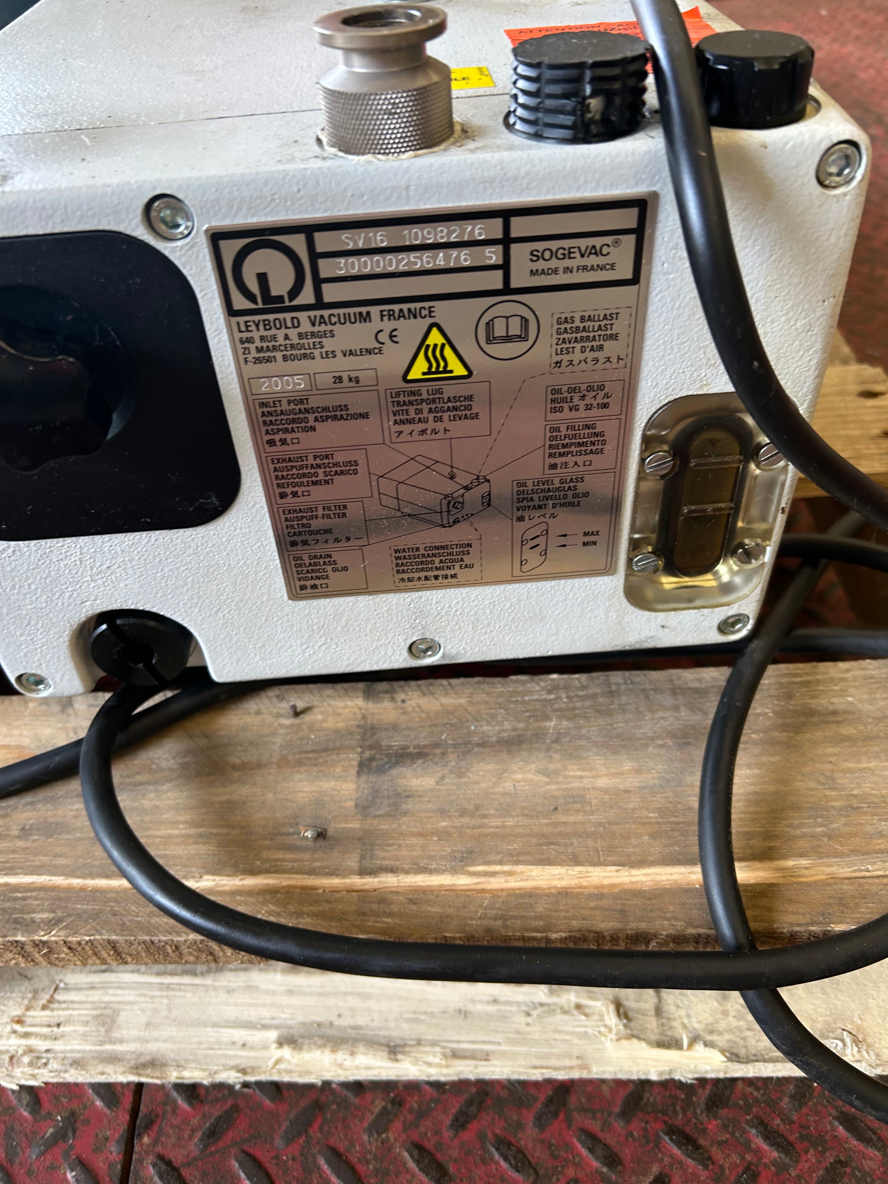 Pallet of Vacuum Pumps *Parts or Repair*