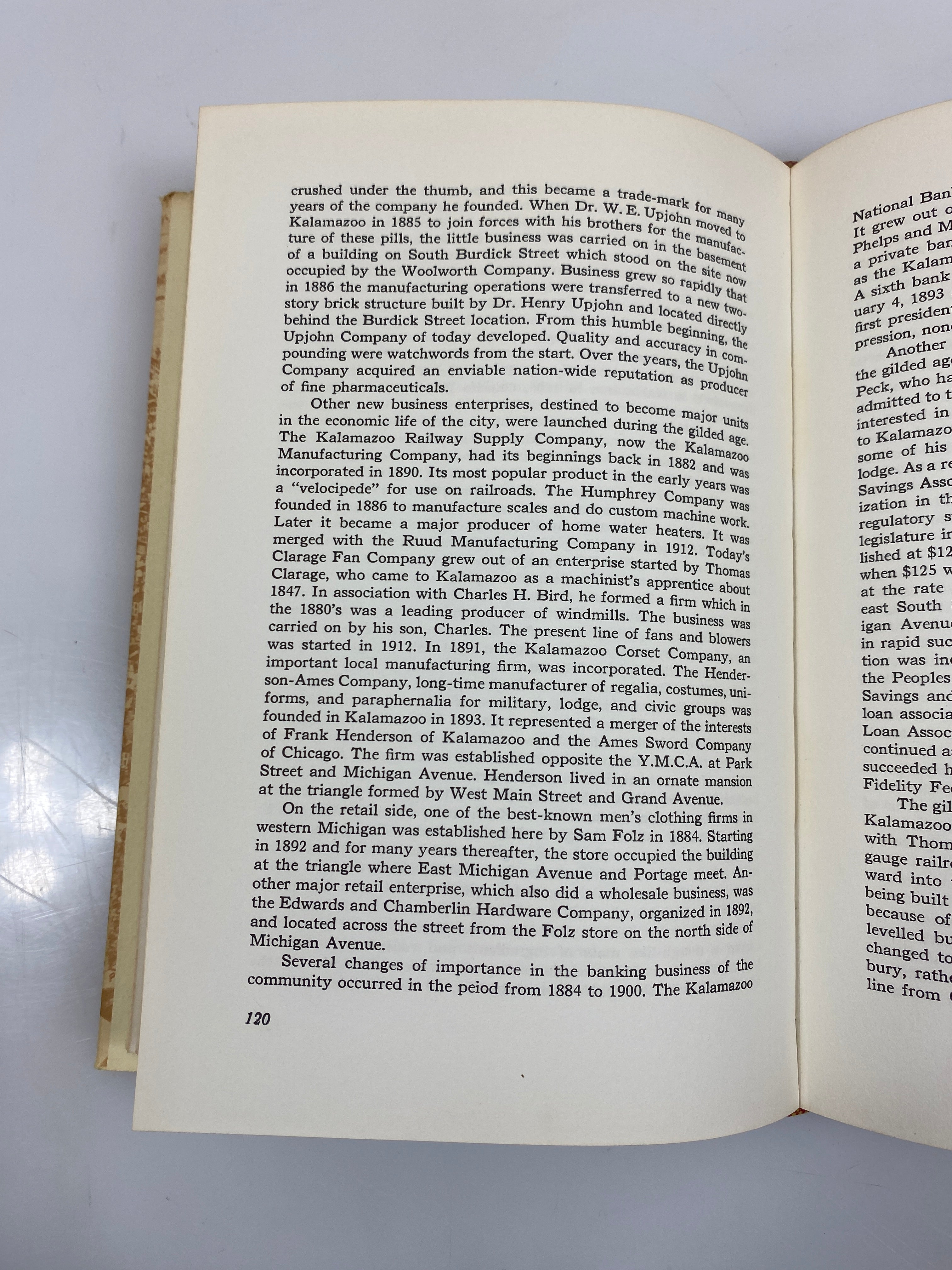 Kalamazoo and How it Grew by Willis Dunbar 1959 HCDJ