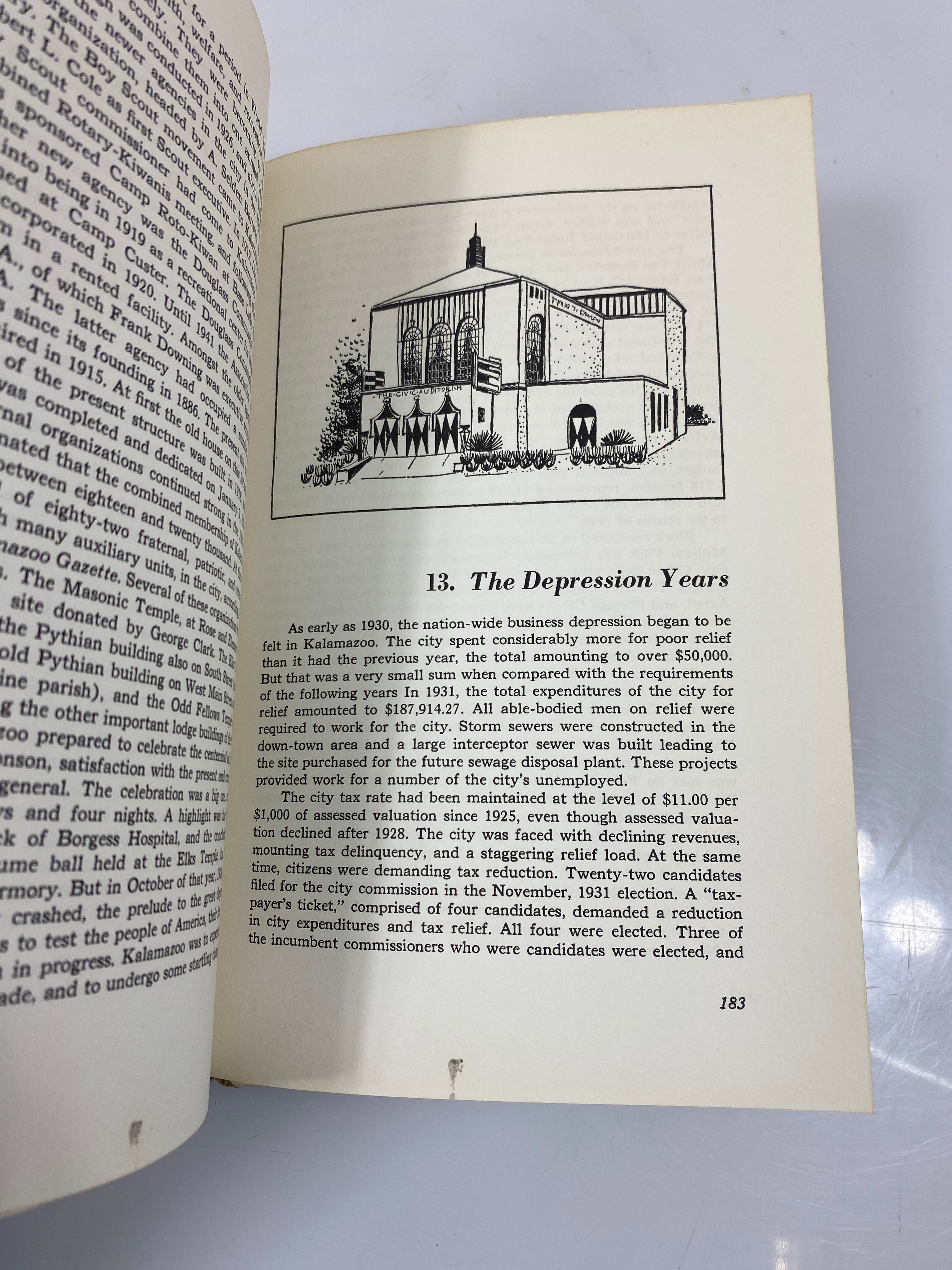 Kalamazoo and How it Grew by Willis Dunbar 1959 HCDJ
