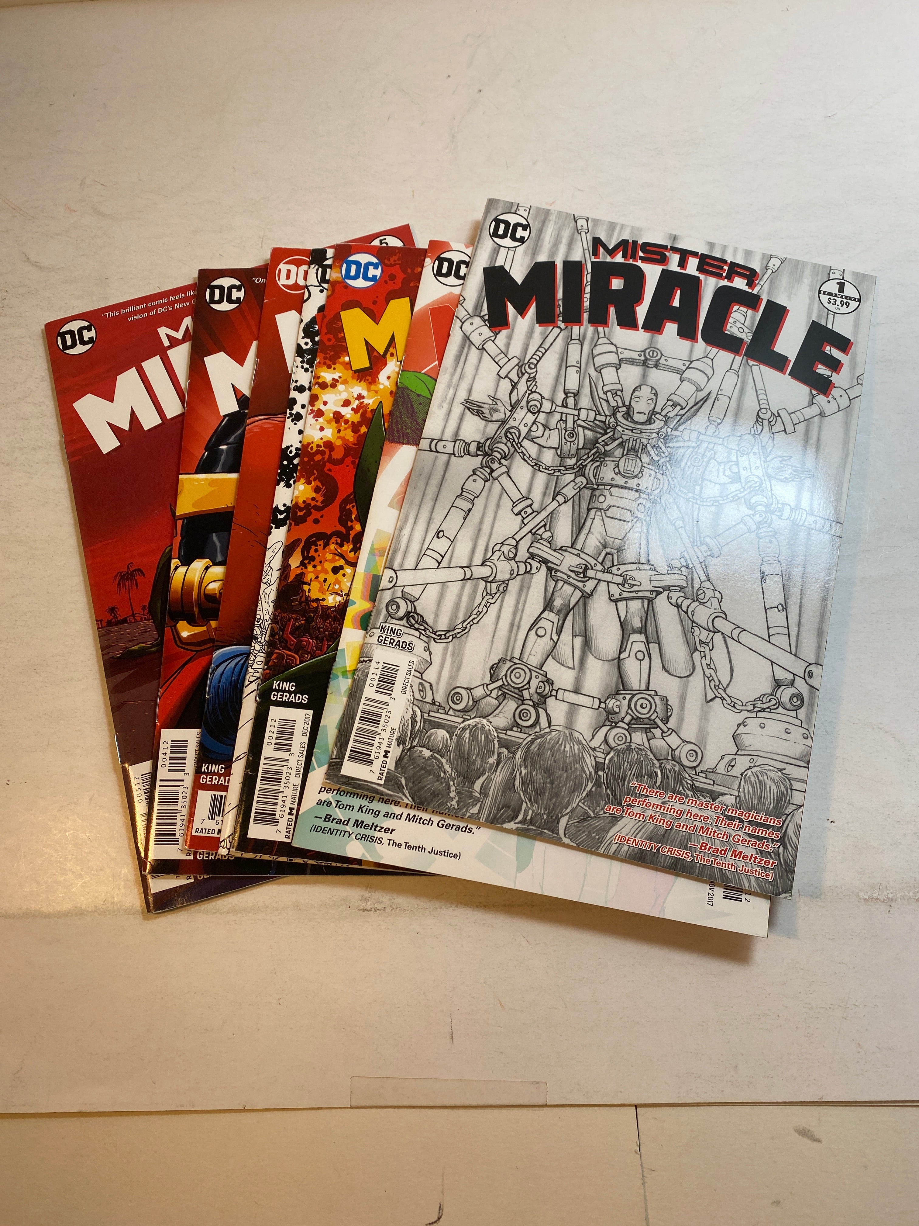 Lot of 7 Mister Miracle DC Comics w/ variants 2017-2018