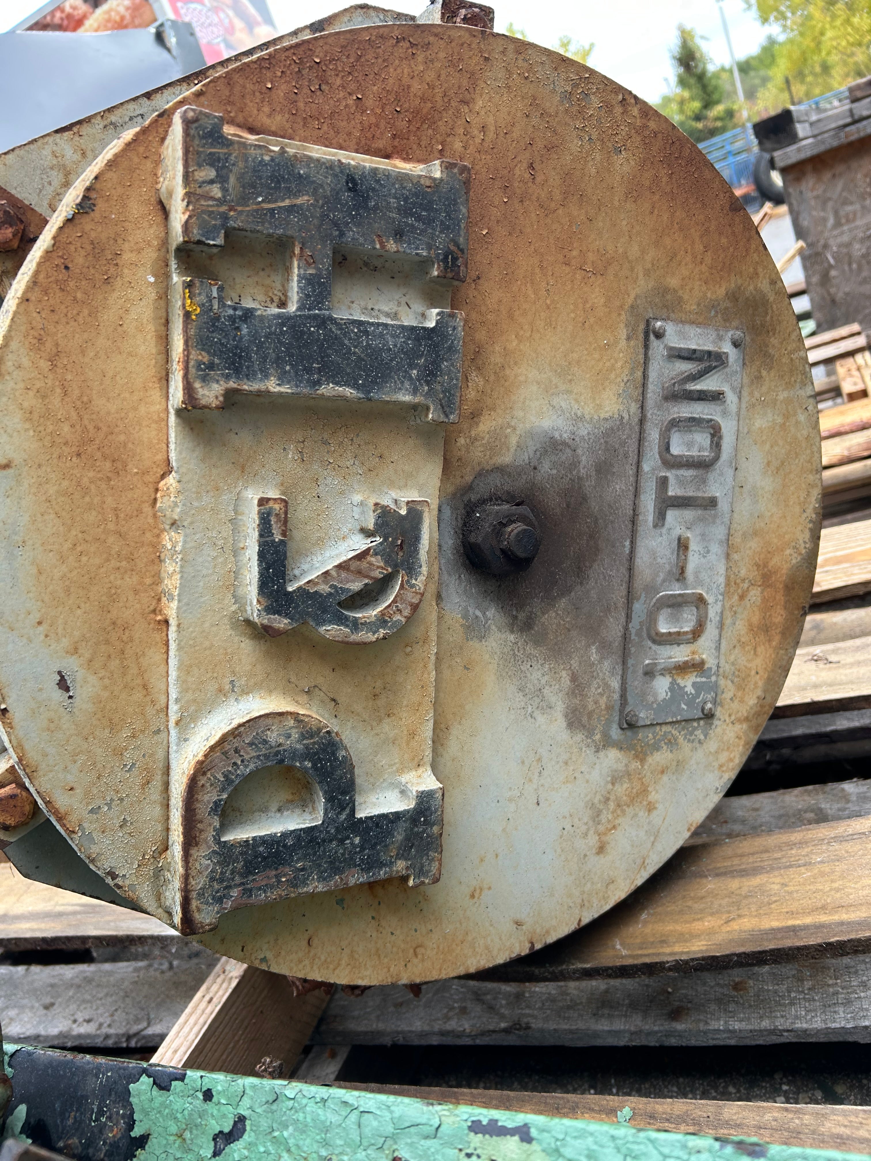 P&H 10-ton hoist for parts or repair/Scrap Bid #595 - 700lbs