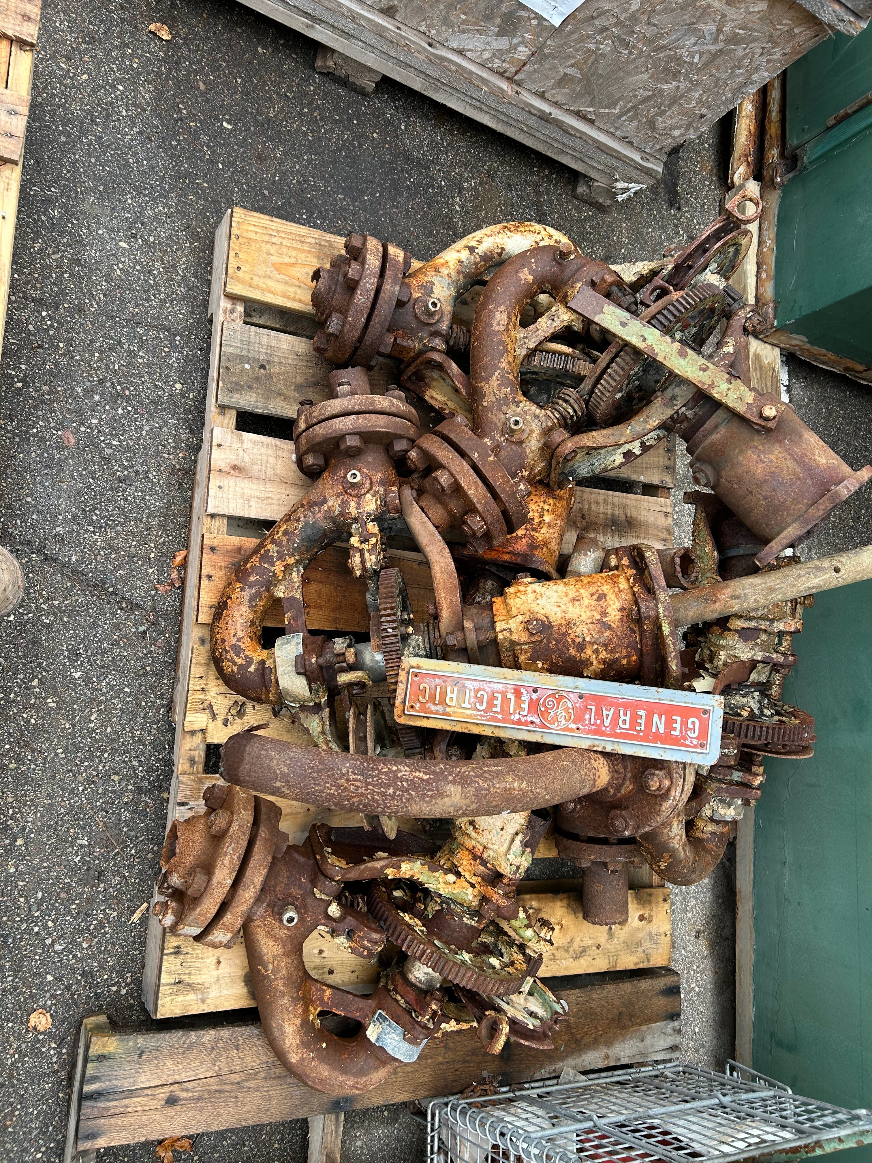 Scrap Bid #594 - 820lbs