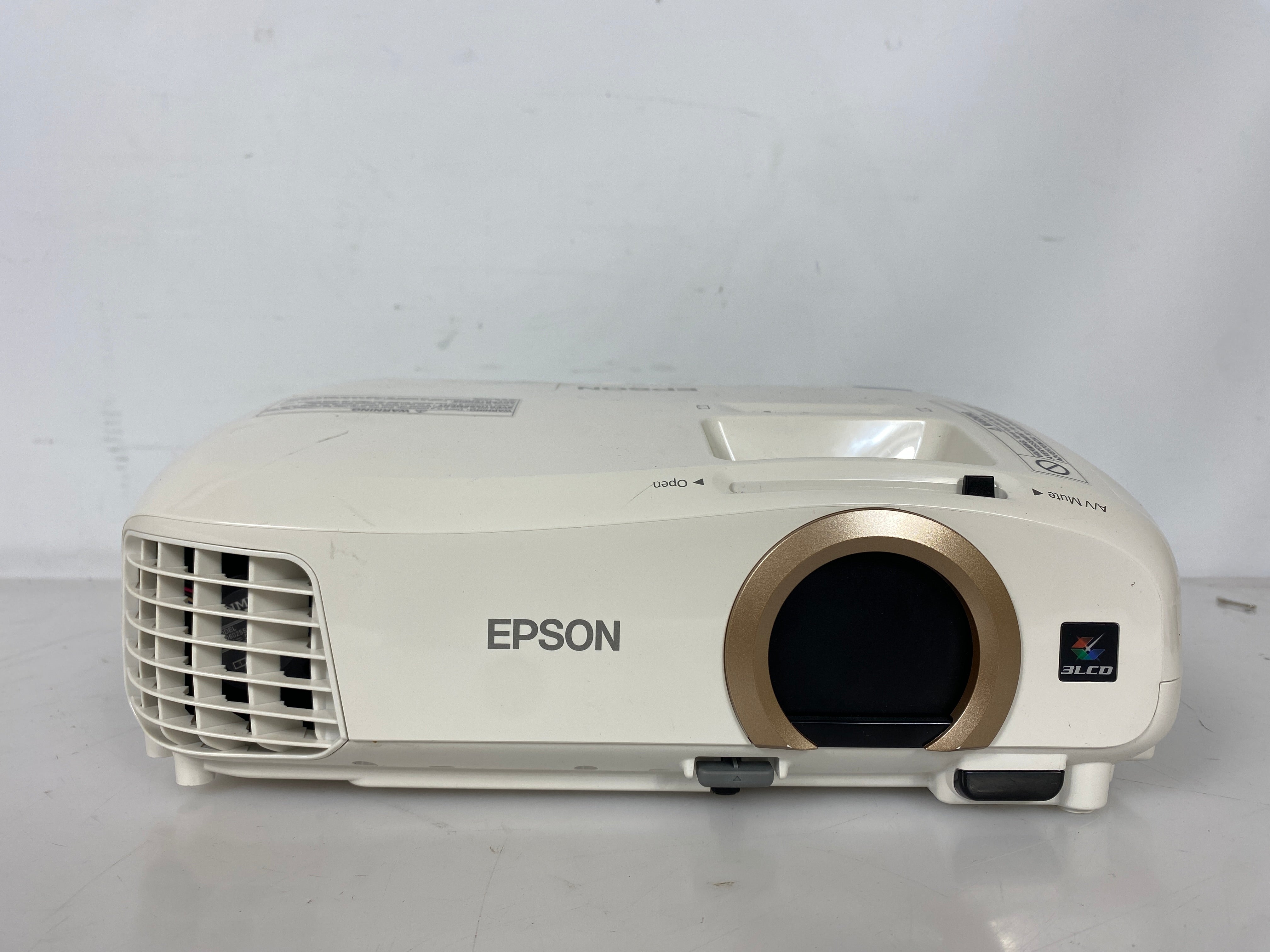 Epson PowerLite Home Cinema 2045 Wireless 3D 1080p 3LCD Projector