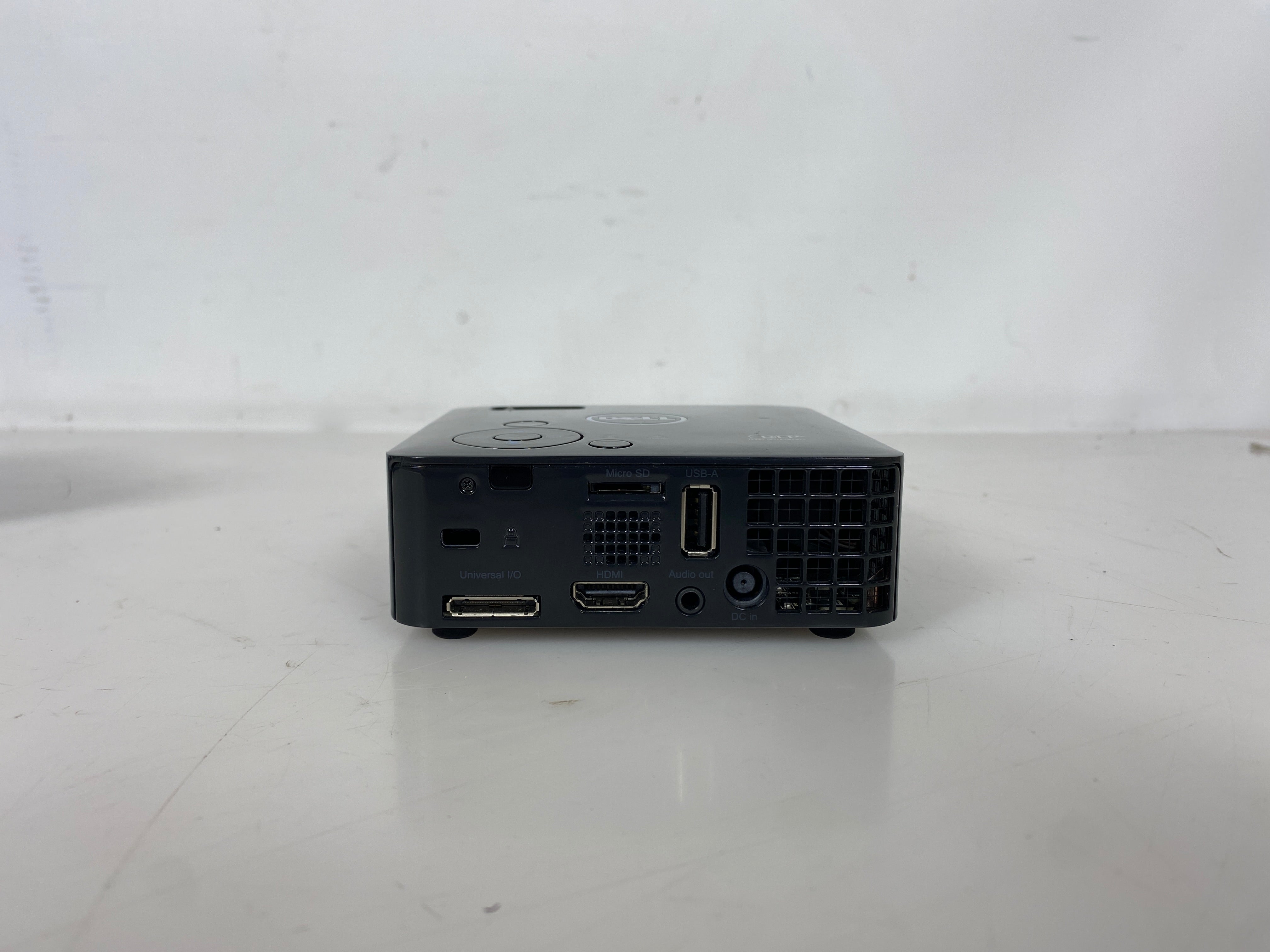 Dell M115HD Portable DLP Projector w/ Bag – MSU Surplus Store
