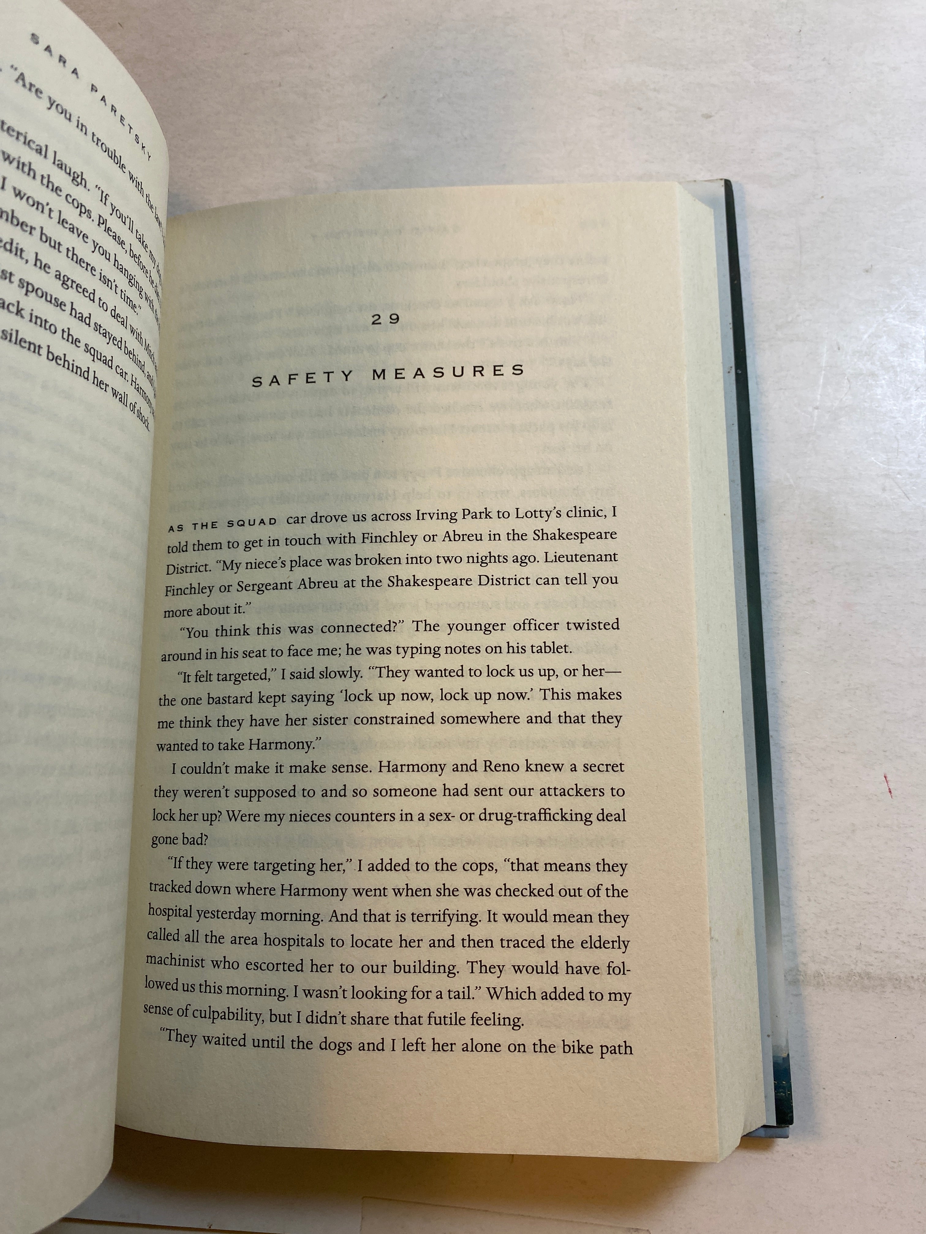 Shell Game Sarah Paretsky HC 2018 *Signed*