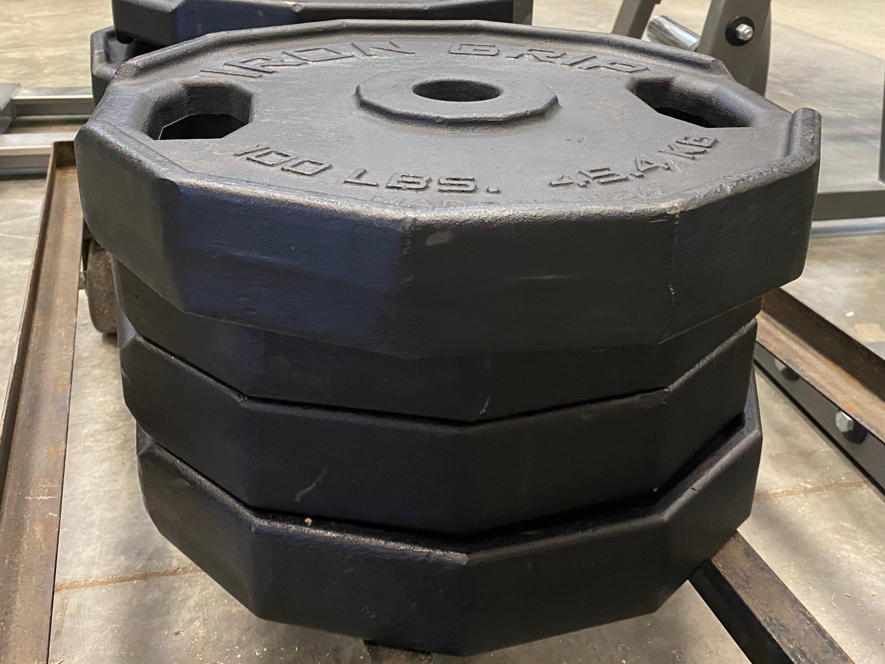 Iron Grip 100 Pound Weight Lifting Plates