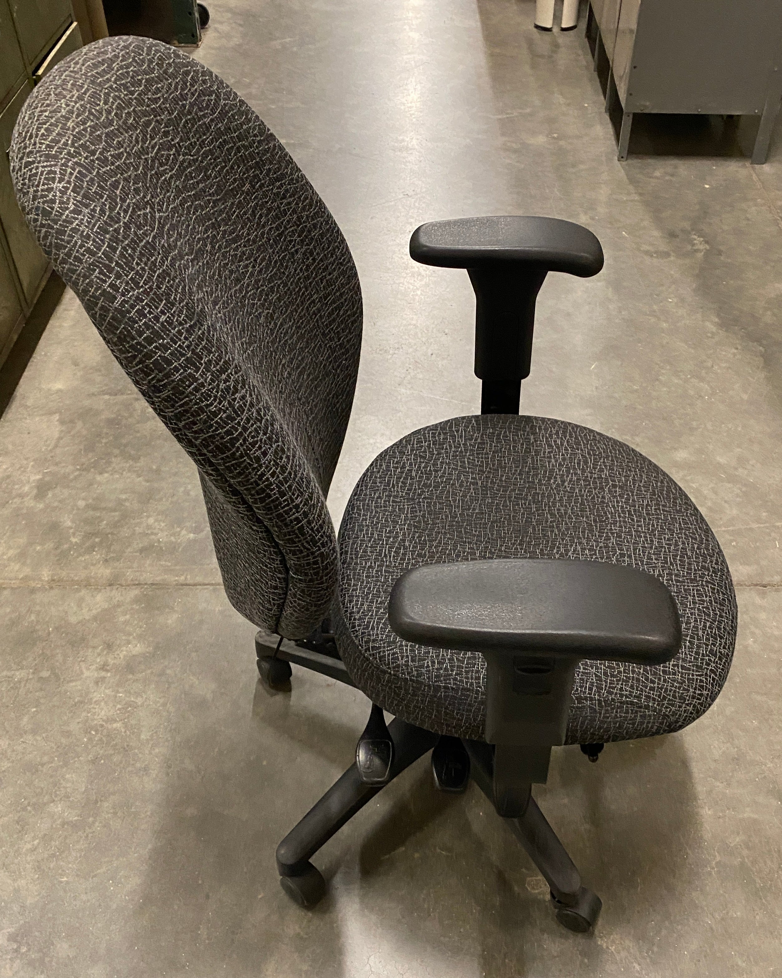 HON #3VPDZ3 Black Patterned Upholstered Office Chair