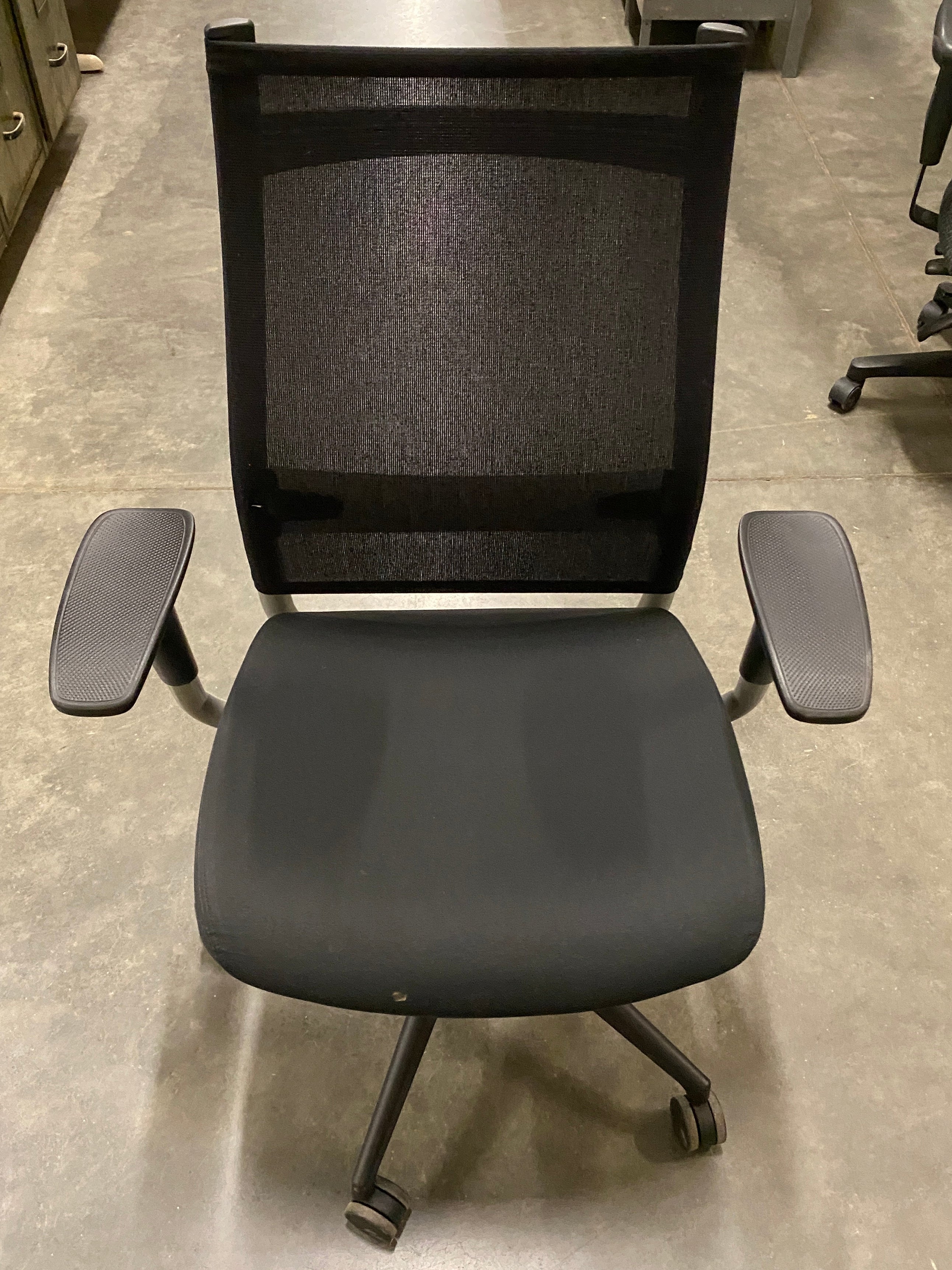 SitOnIt Seating Rolling Black Chair