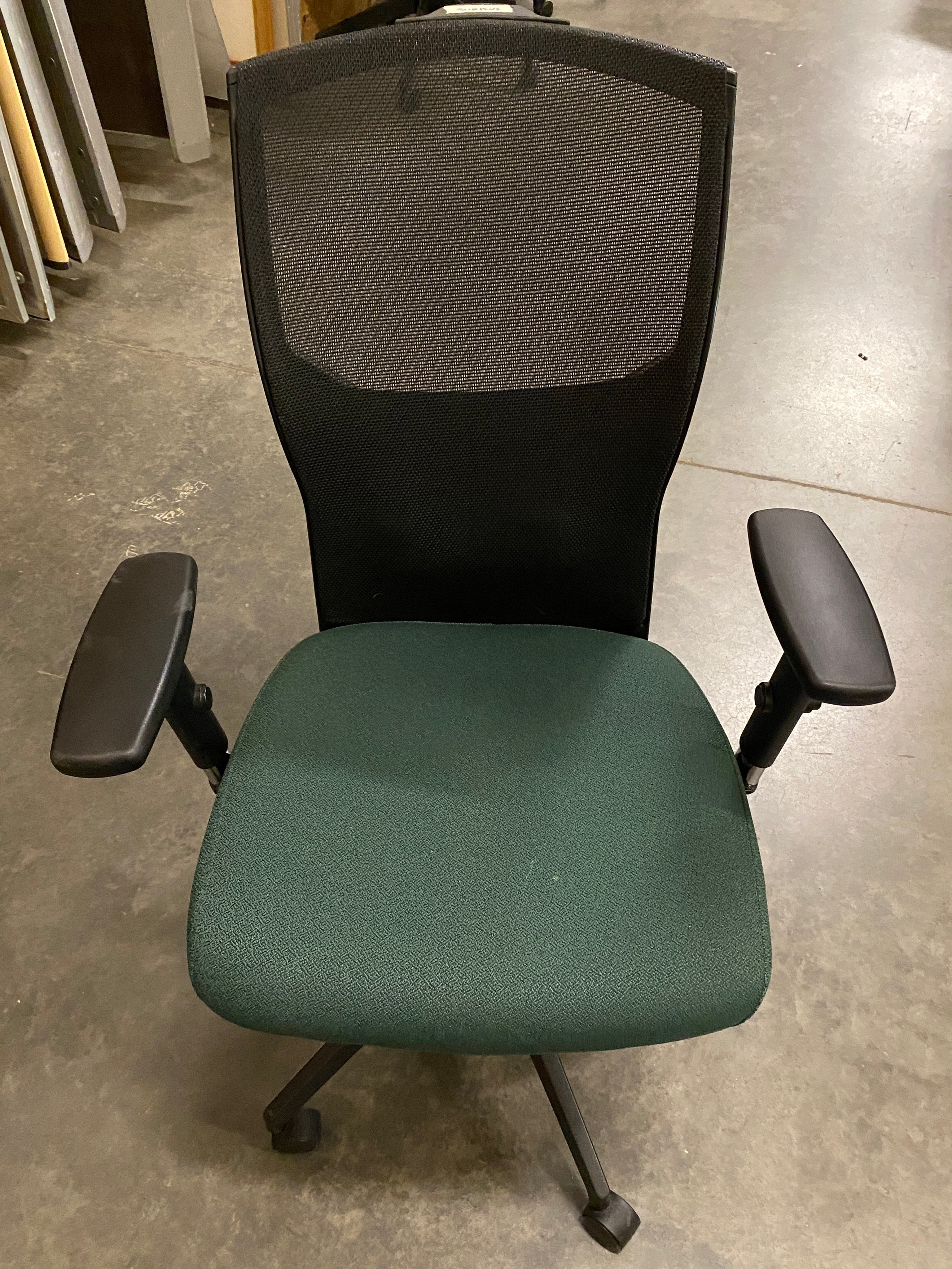 Global Upholstery Co INC Green Upholstered Office Chair