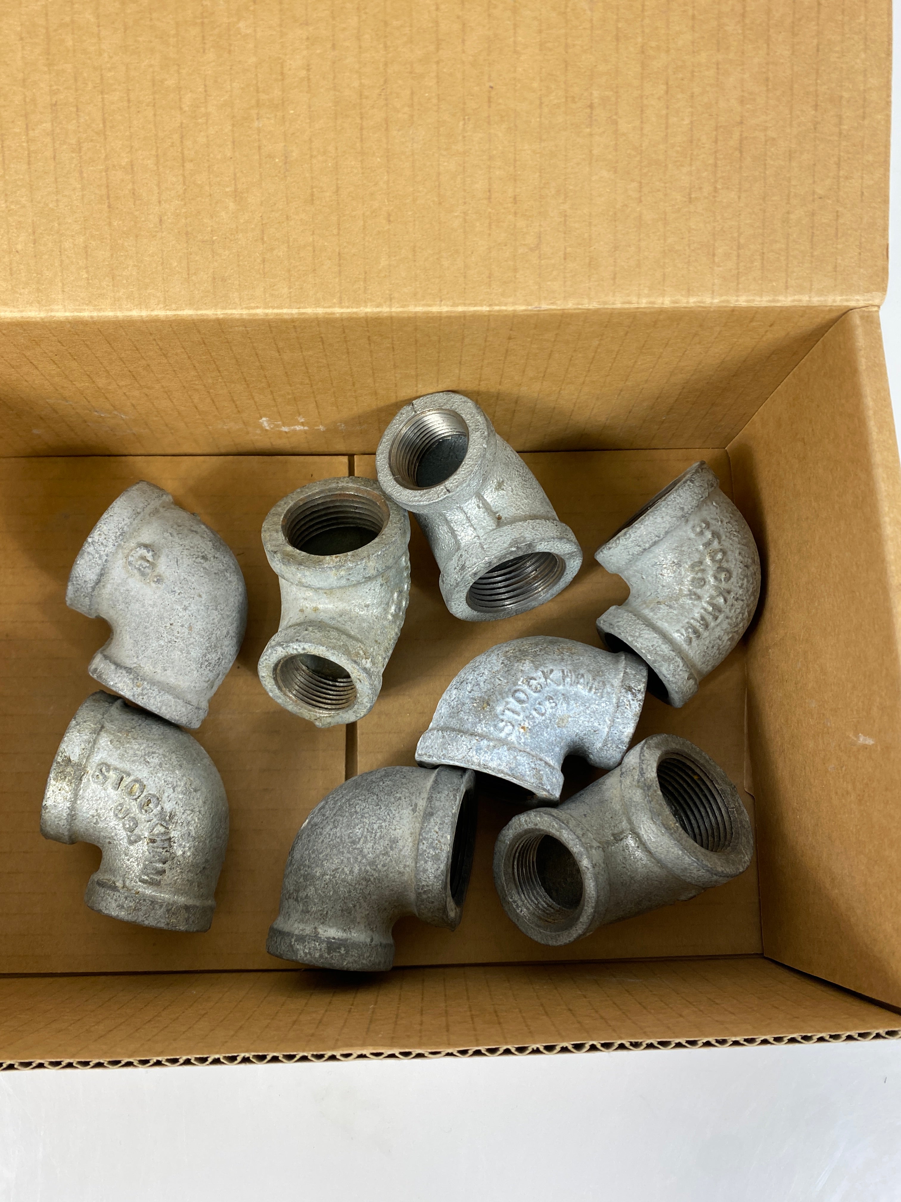 Galvanized 90 Degree Elbow 1" x 3/4" Pack of 8