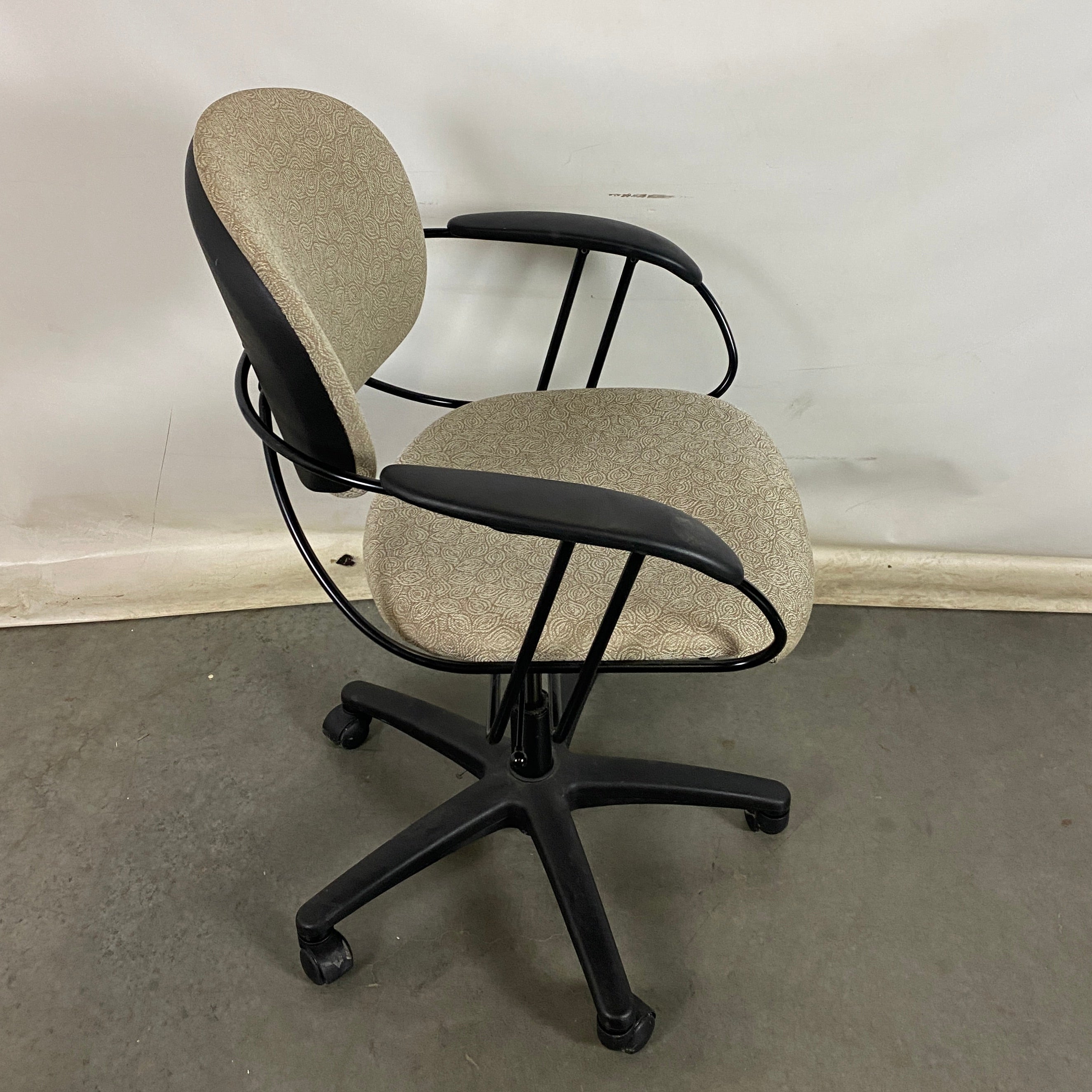 Steelcase #37883 Beige and Black Adjustable Office Chair