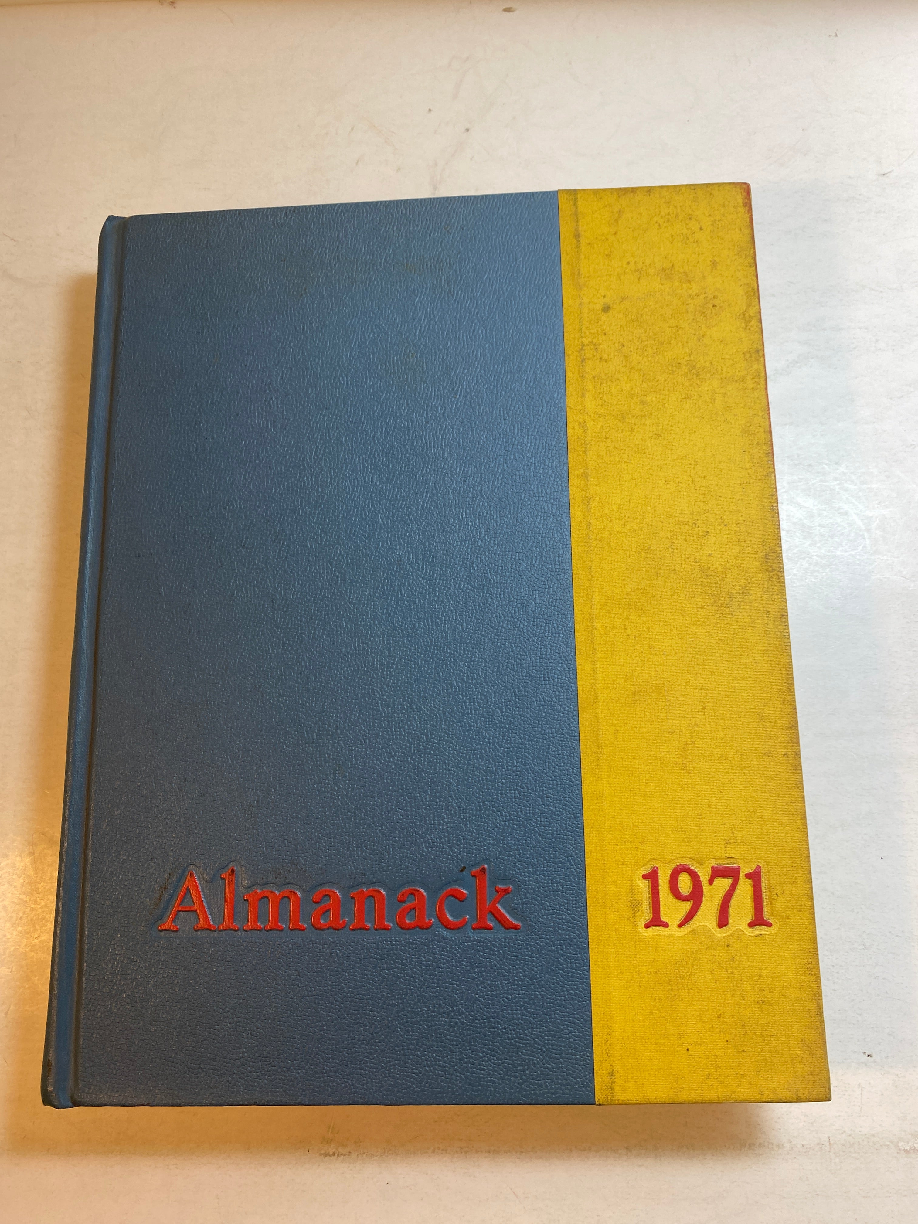 Almanack 1971 Franklin High School Yearbook Livonia, MI