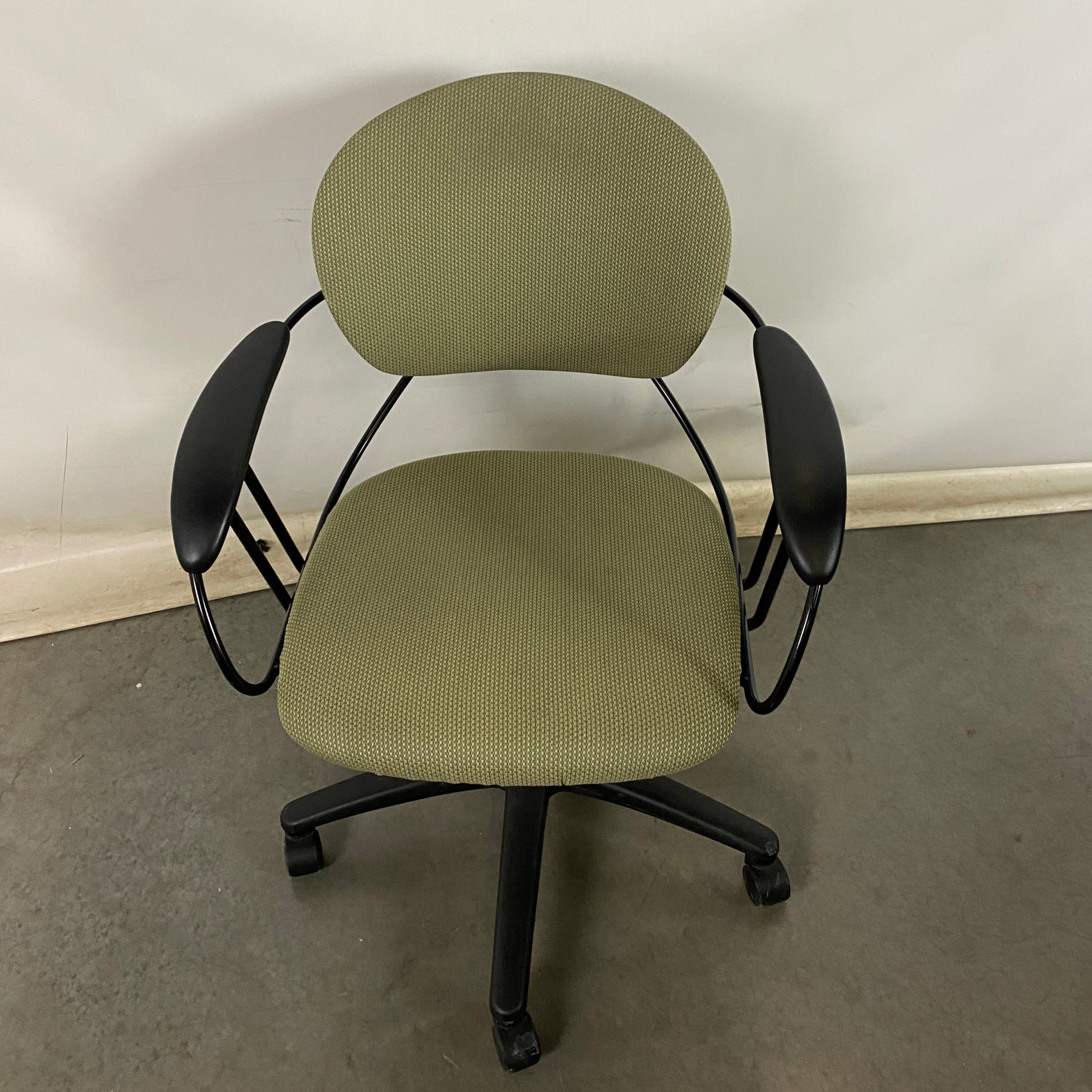 Steelcase #37883 Lime Green and Black Adjustable Office Chair