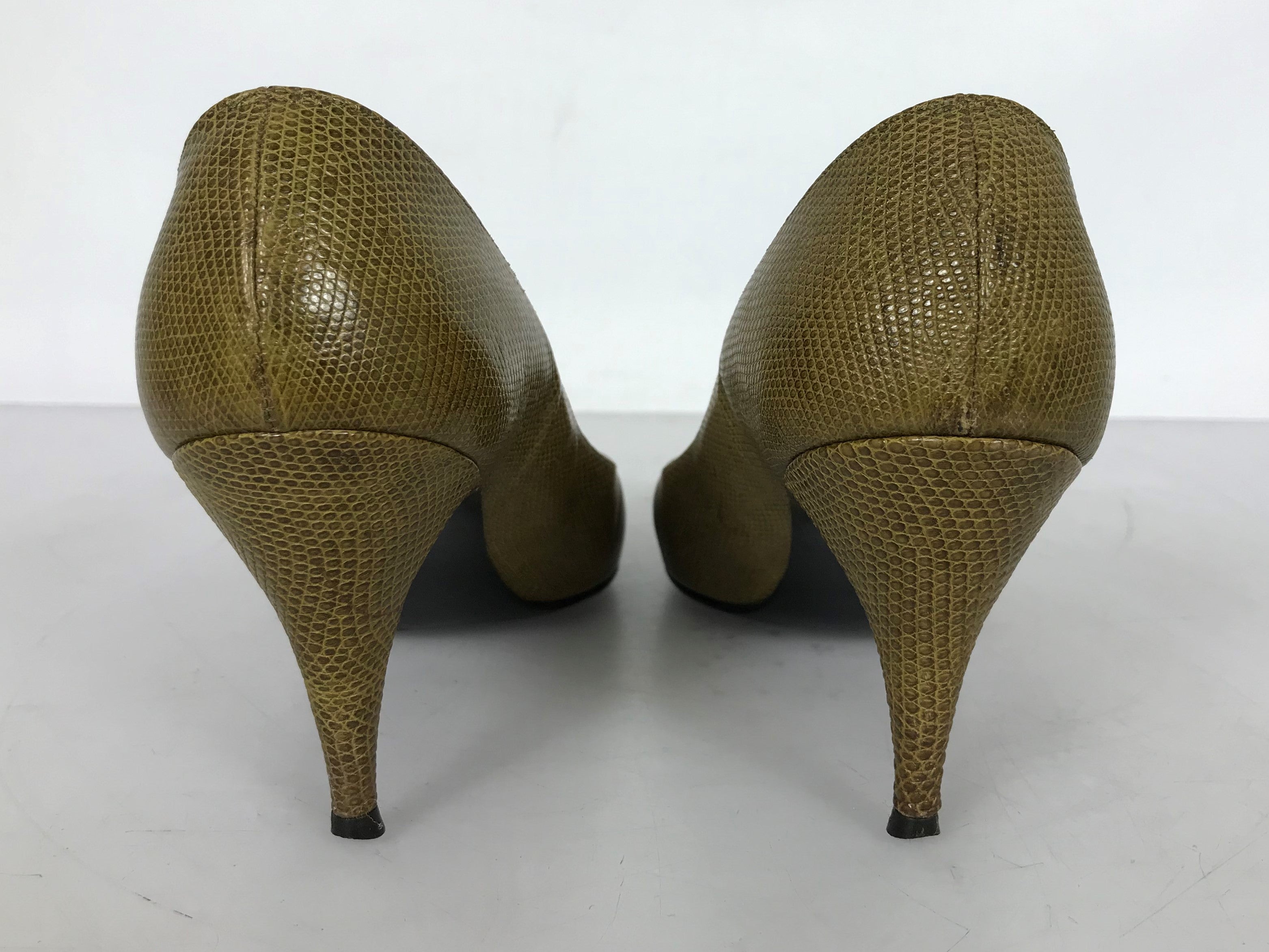 Shoes Heels Stiletto By Saks Fifth Avenue Size: 6