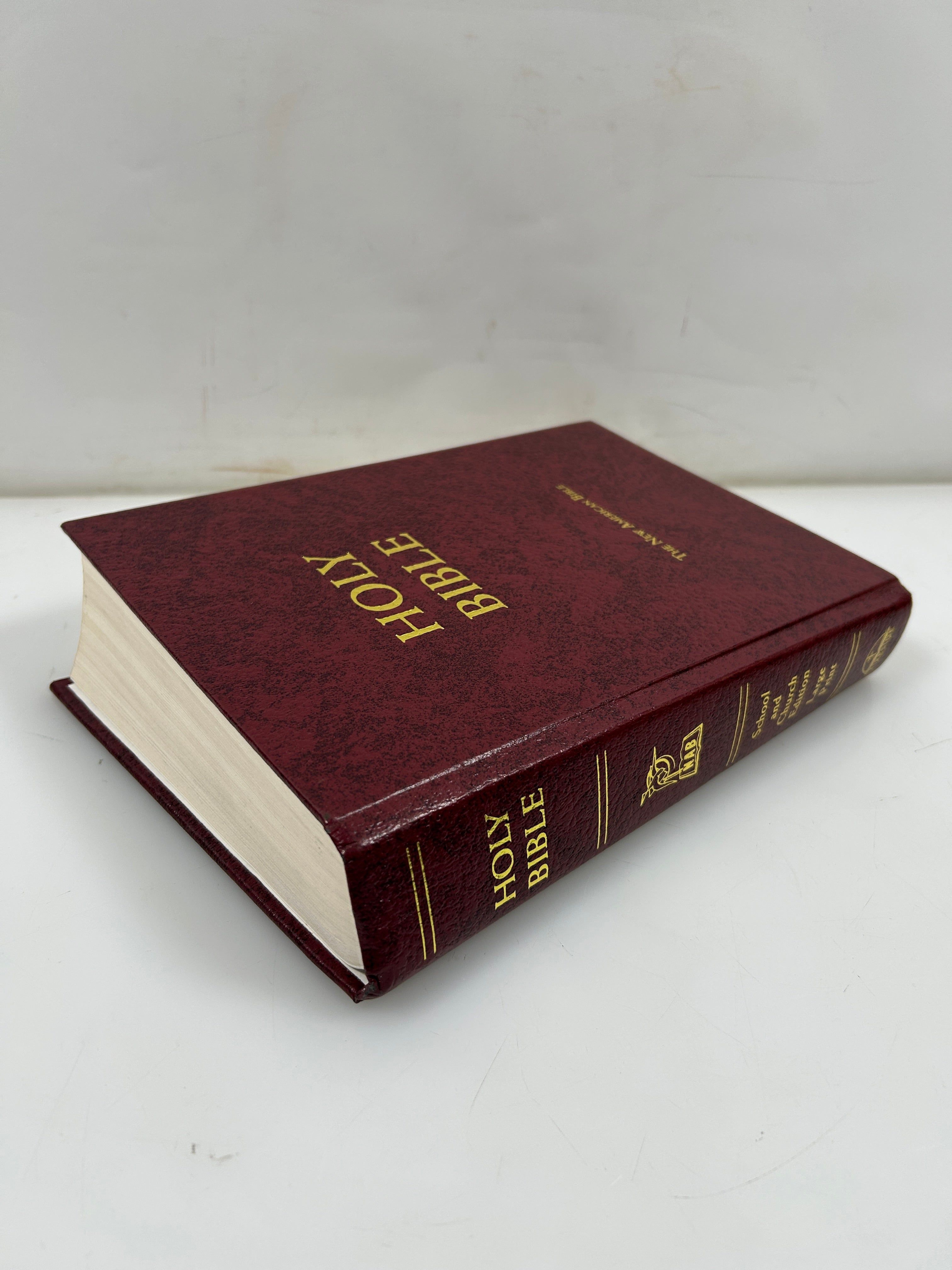 The New American Bible Fireside Bible Publishers 2003-04 Ed HC