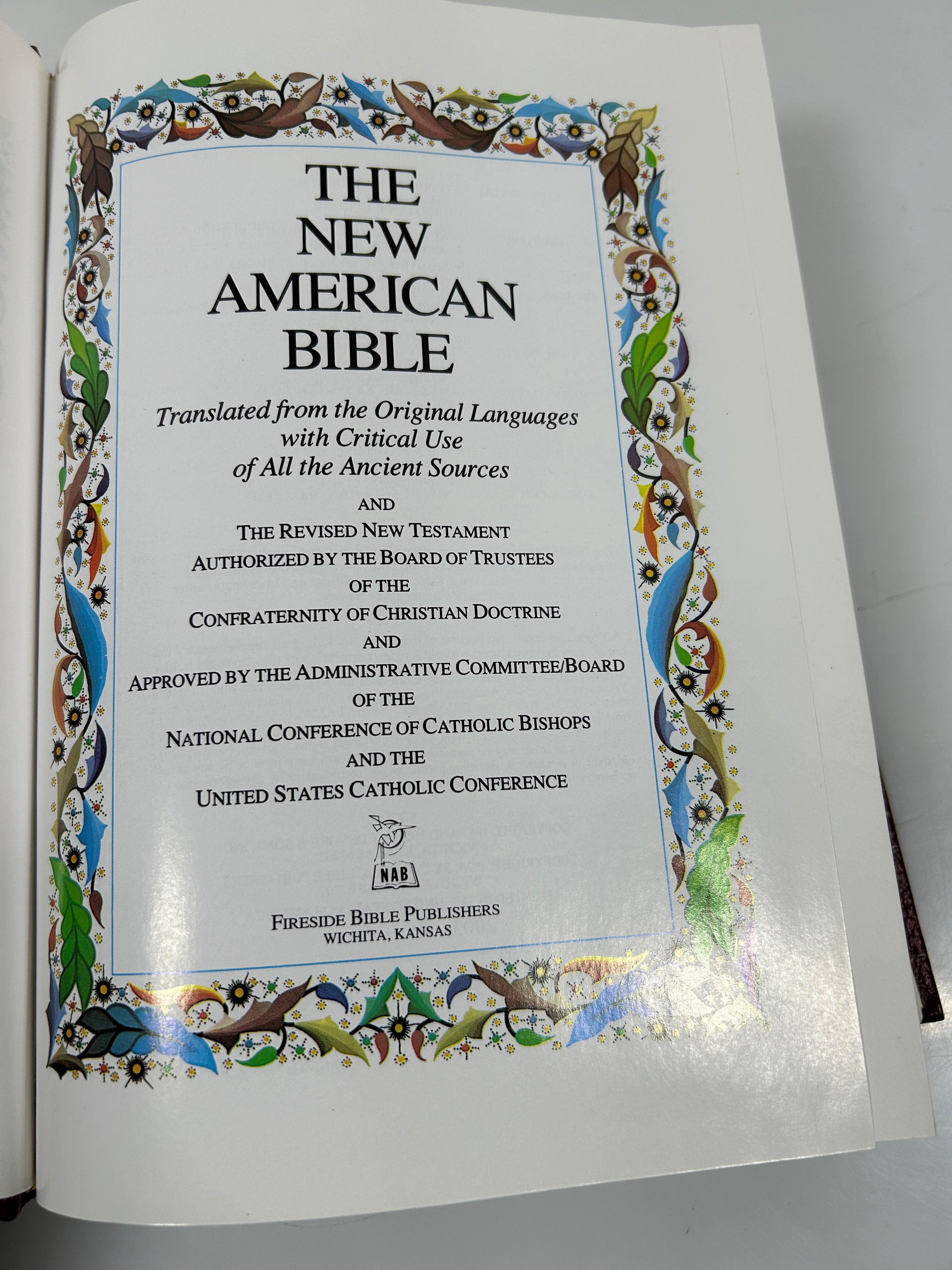 The New American Bible Fireside Bible Publishers 2003-04 Ed HC