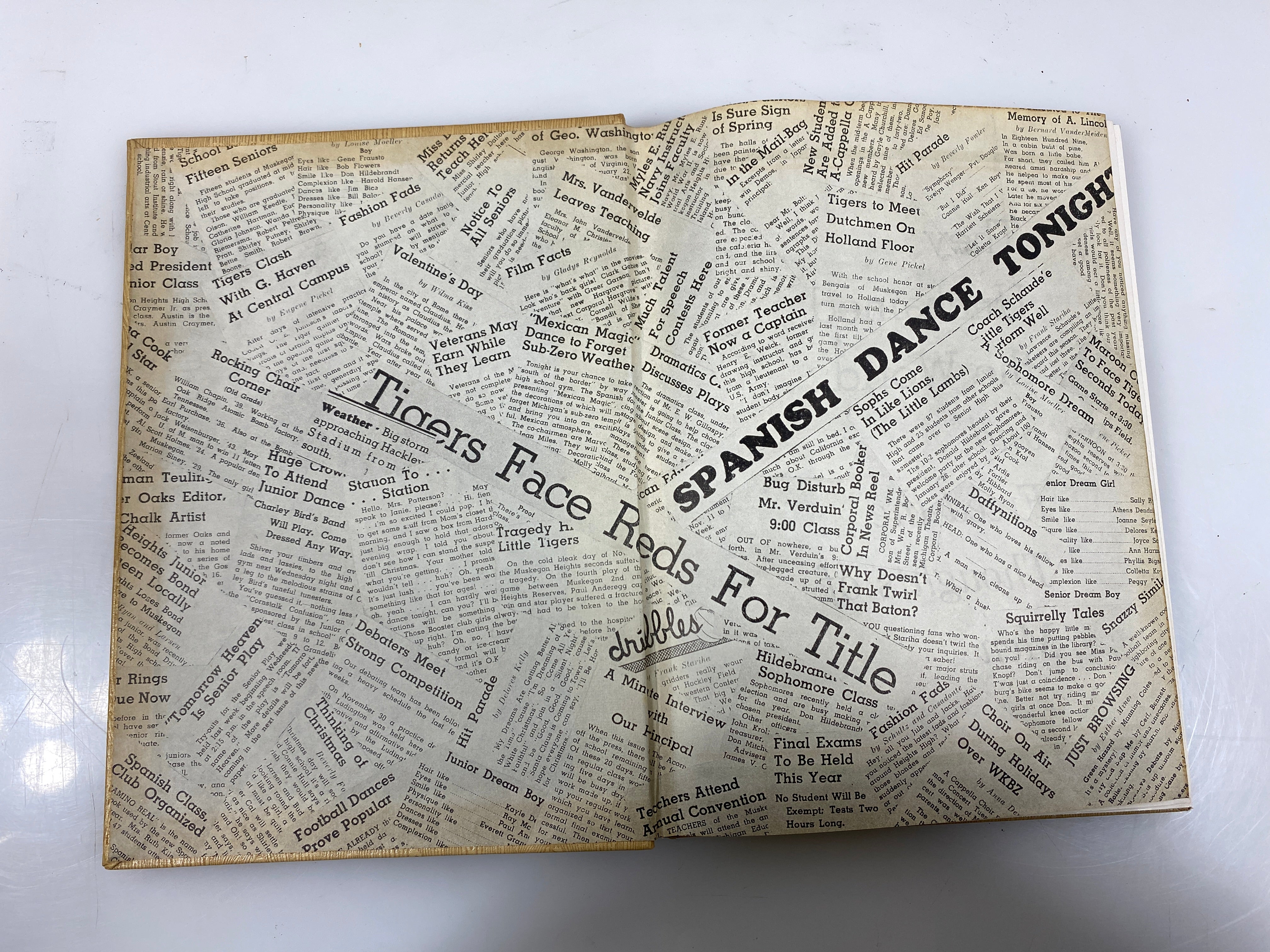 1946 "The Oaks" Muskegon Heights High School Yearbook Michigan HC