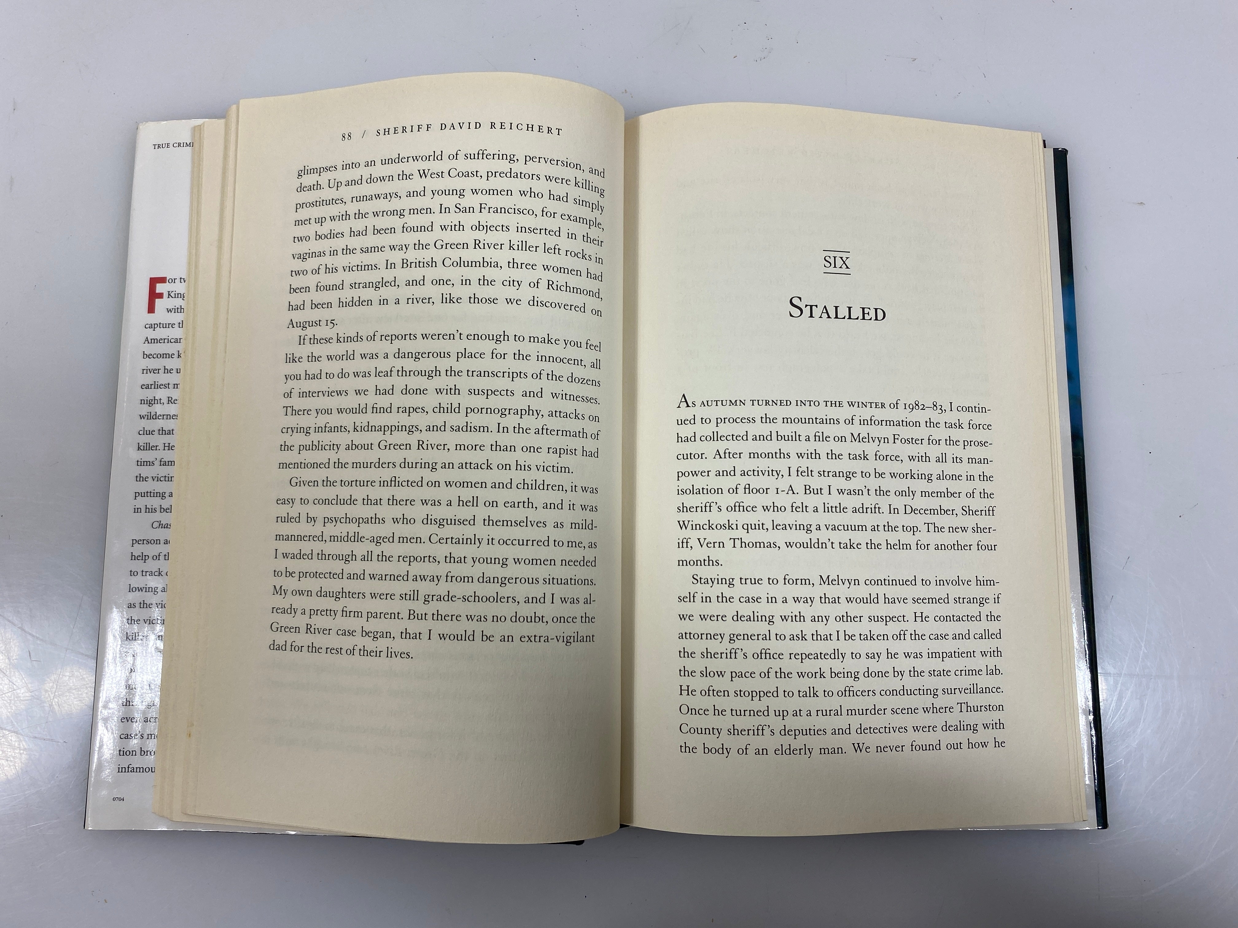 *Signed* Chasing the Devil by Sheriff David Reichert 1st Ed. 2004 HCDJ