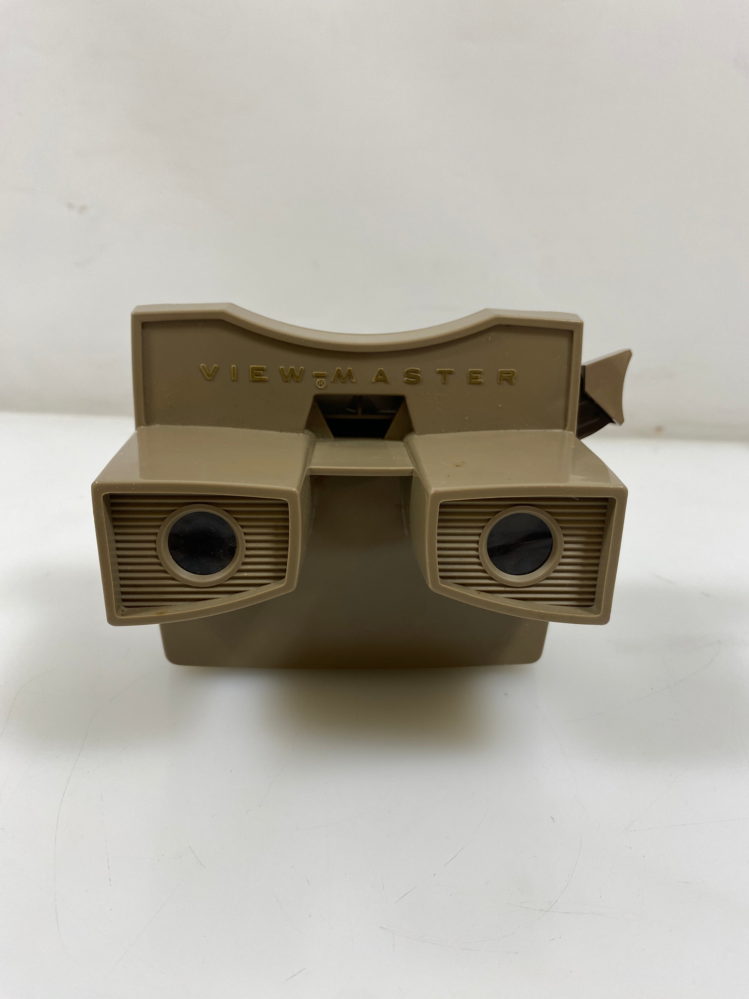 Vintage GAF View-Master Viewer & Lot of 3 Stereo Pictures