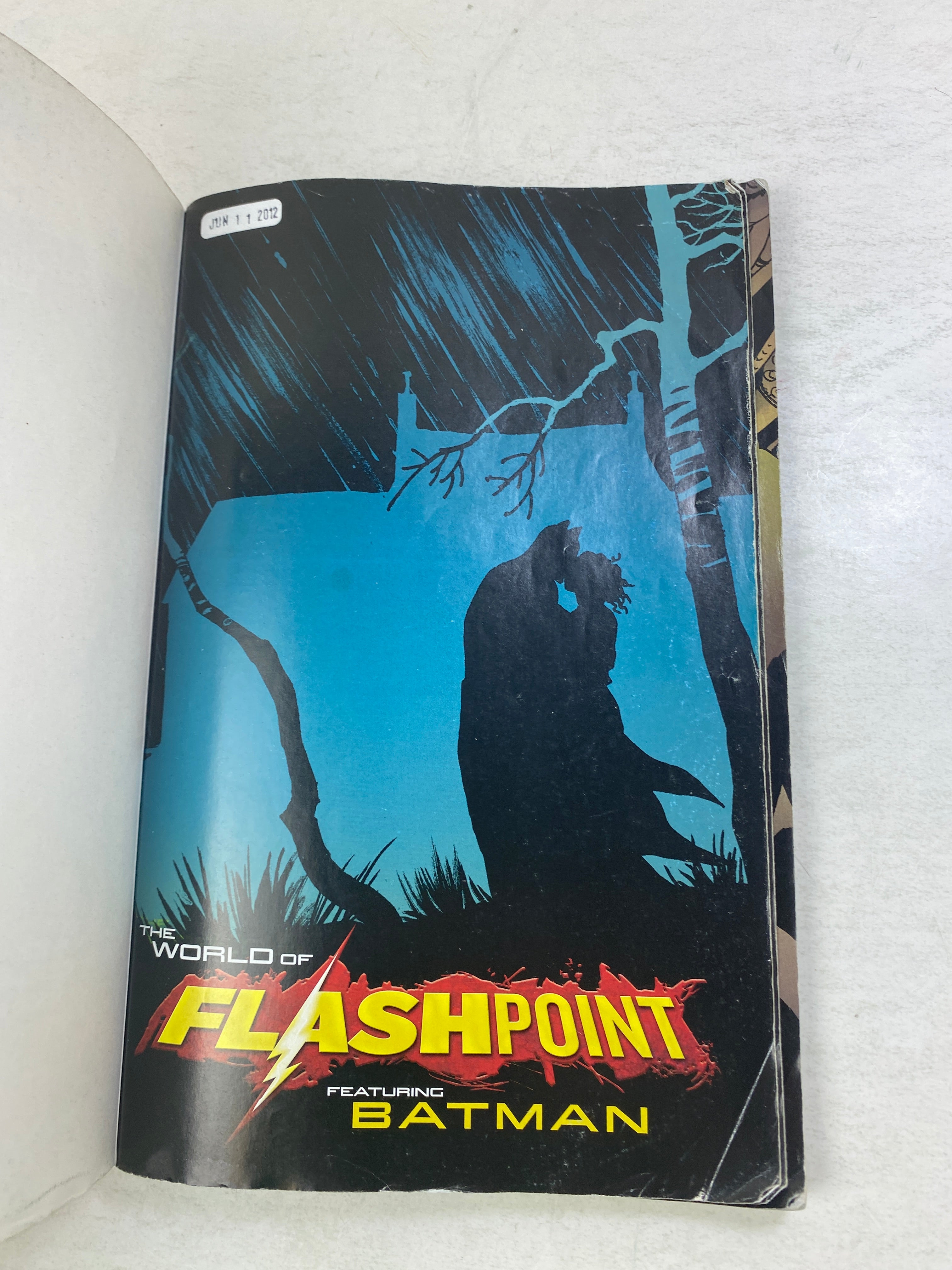 Flashpoint featuring Batman DC Graphic Novel Ex Lib 2012