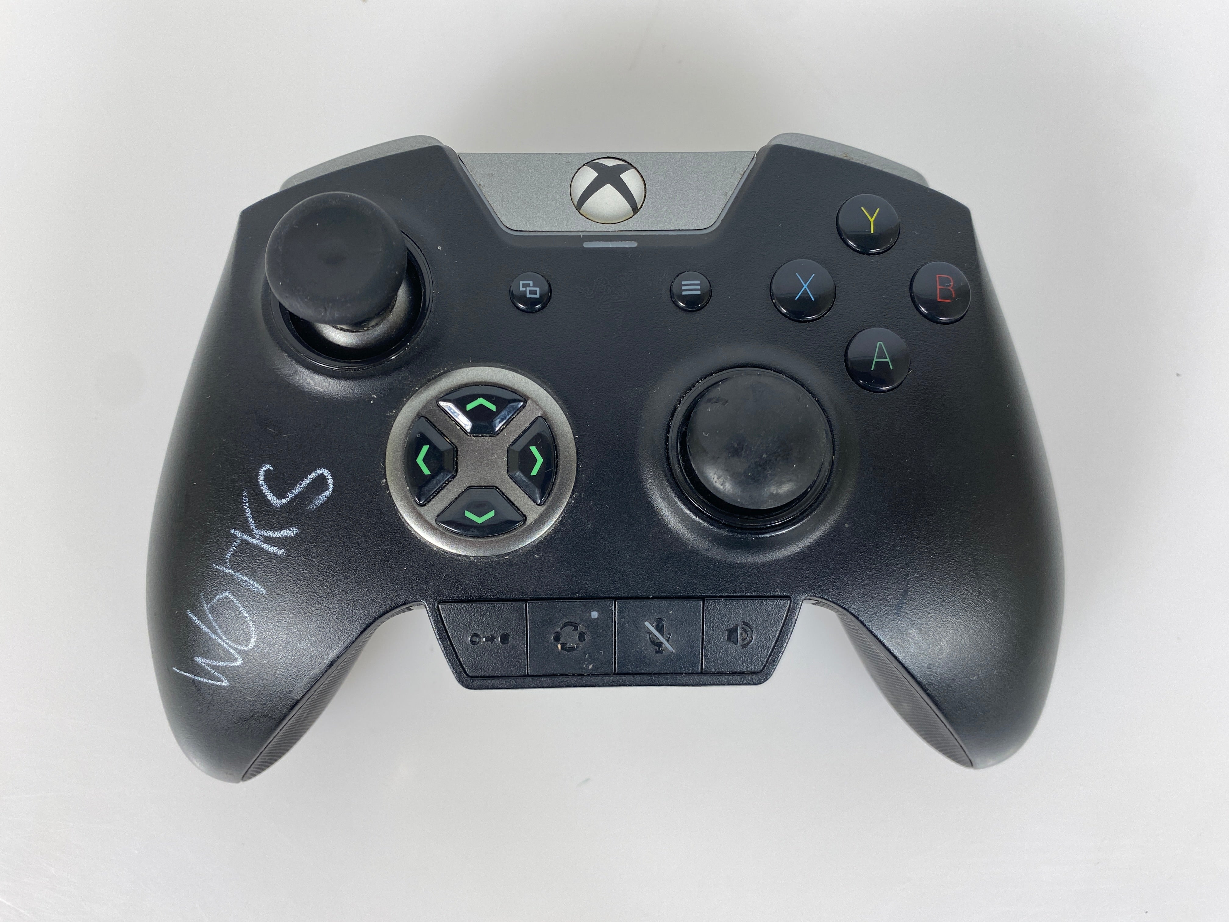 Razer Wolverine Ultimate Wired Gaming Controller