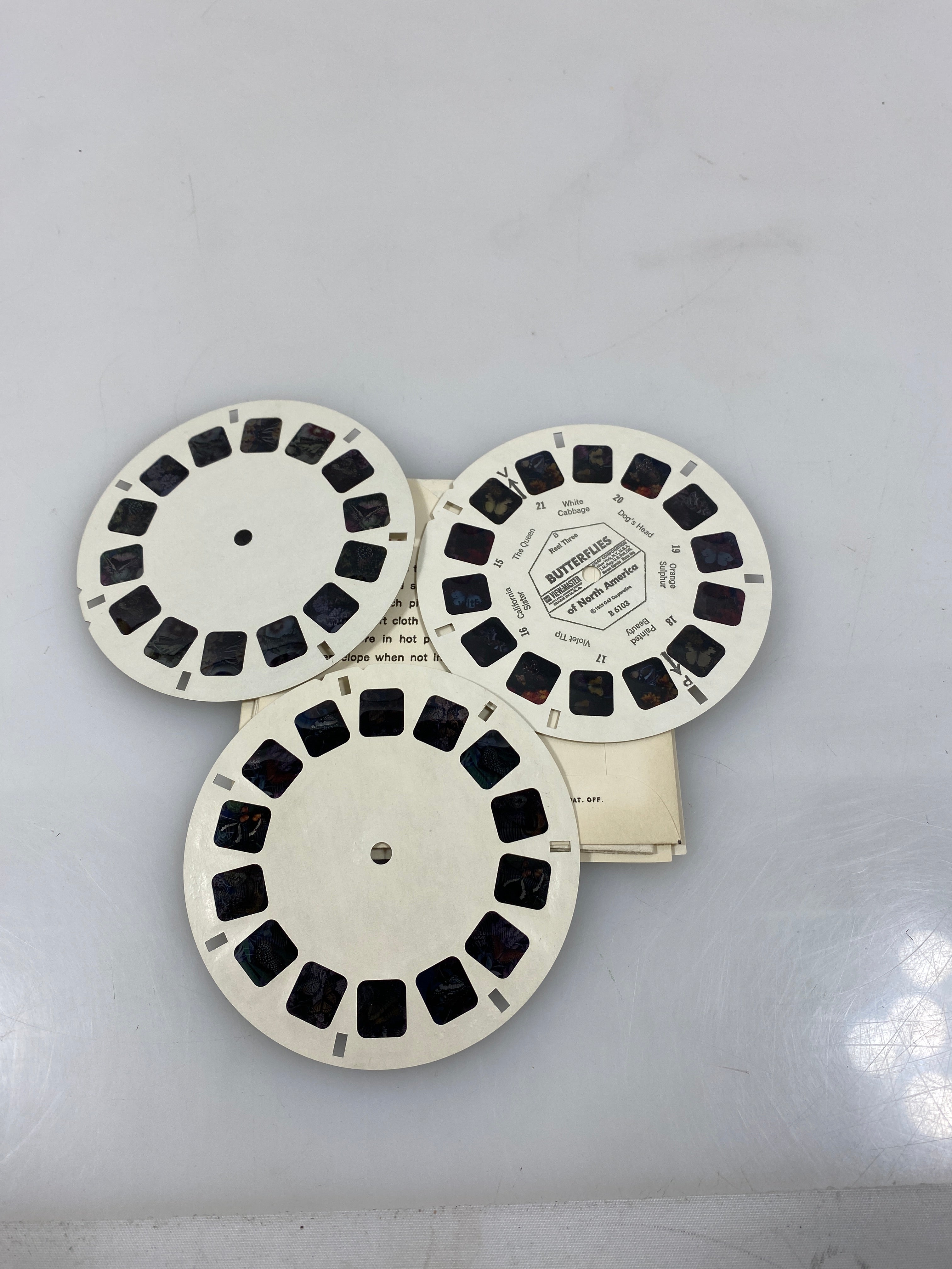 Vintage GAF View-Master Viewer & Lot of 3 Stereo Pictures