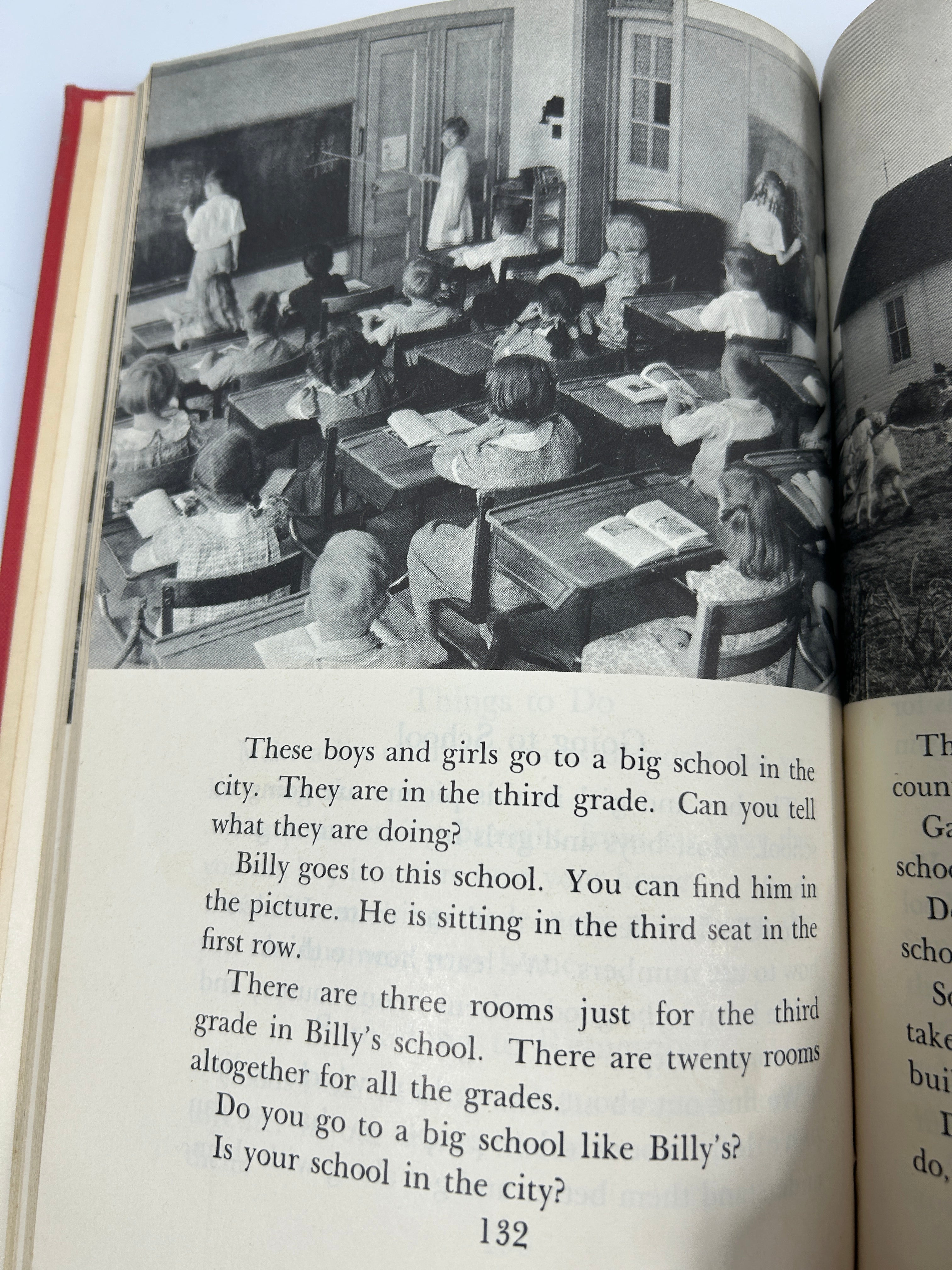 Learning to Look at Our World Fern E Dorris & M. Virginia Tapp Silver Burdett 1942