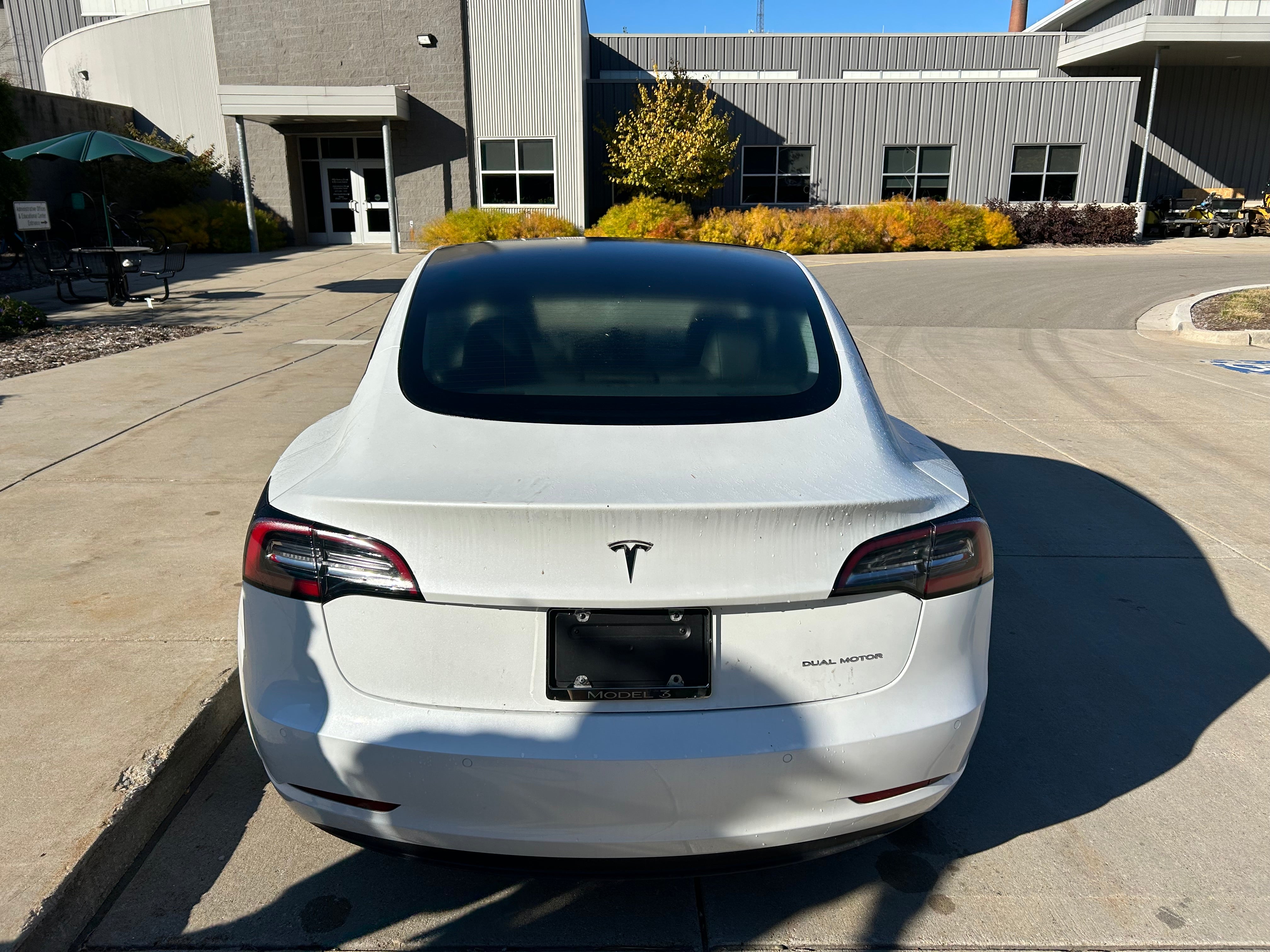 2022 - Tesla Model 3 - C500