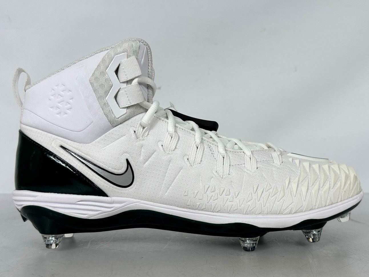 Nike Green & White Force Savage Pro D Football Cleats Men's Size 12.5 – MSU  Surplus Store