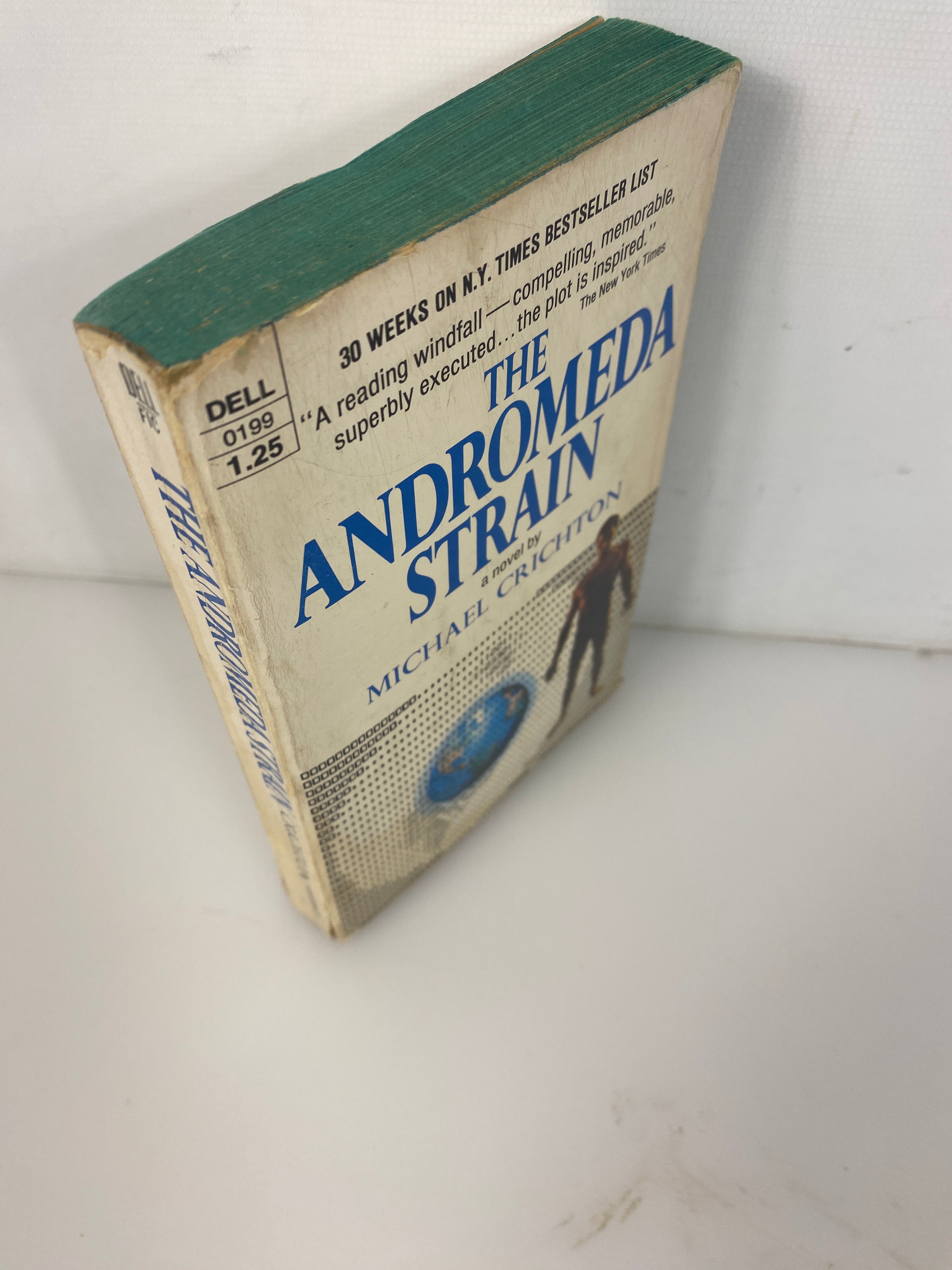 Andromeda Strain Michael Crichton vintage paperback 1970