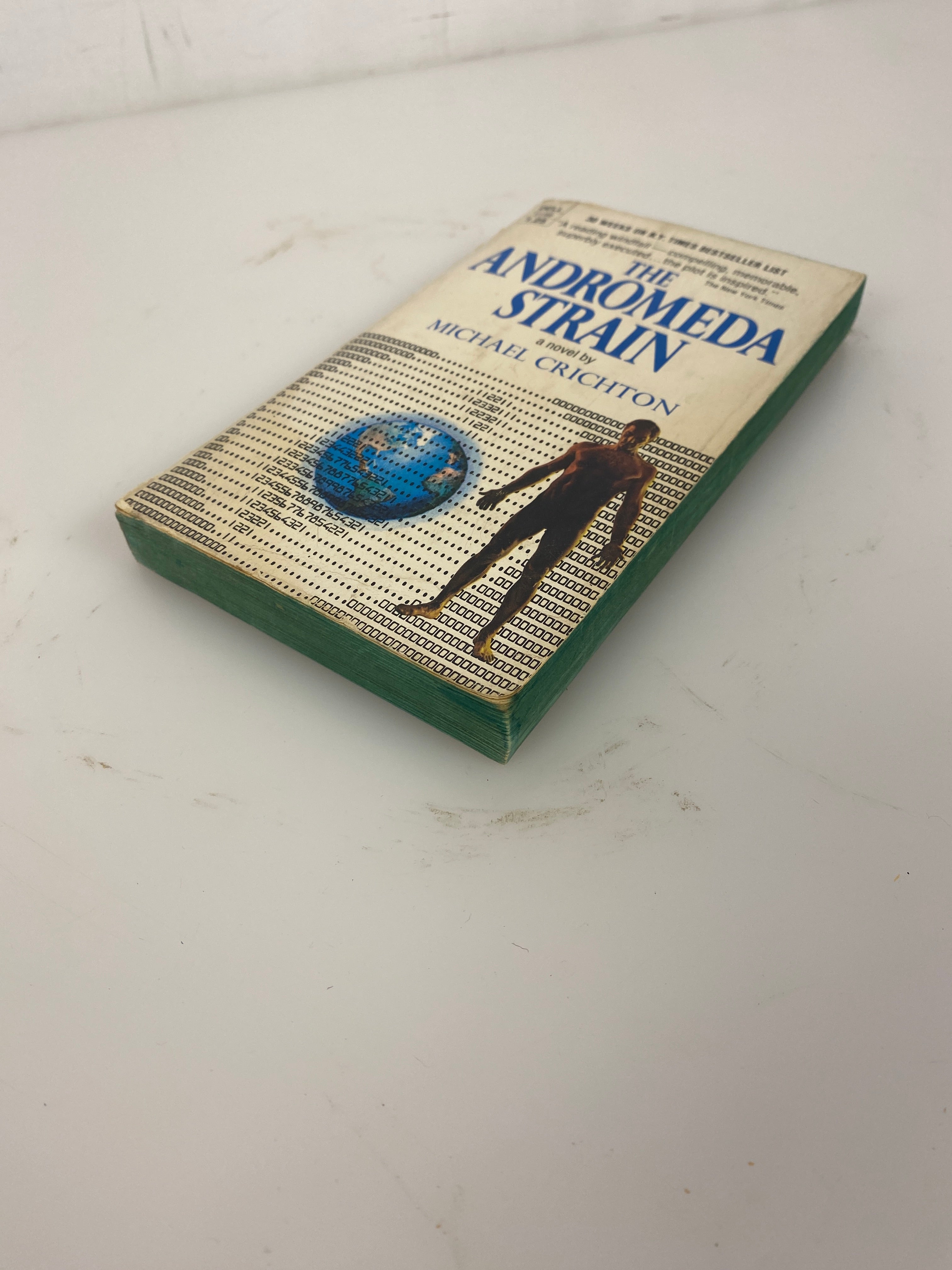 Andromeda Strain Michael Crichton vintage paperback 1970