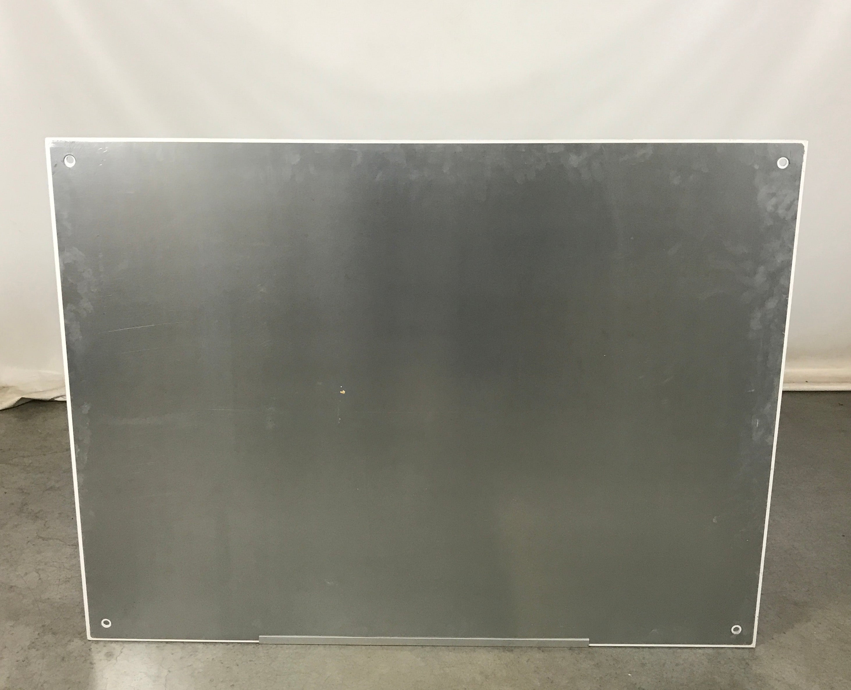 Quartet Magnetic Glass Dry Erase Board – MSU Surplus Store