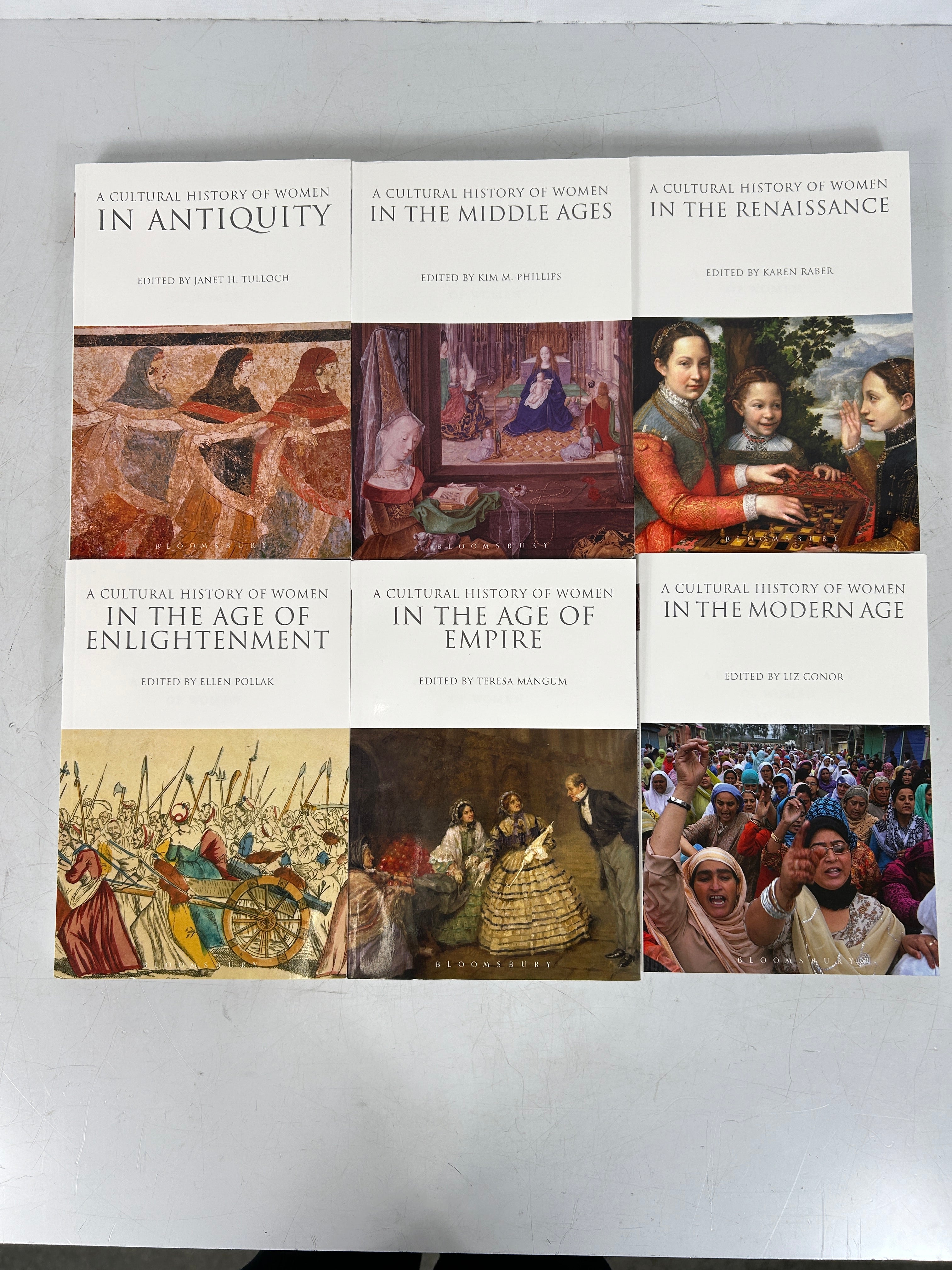 A Cultural History of Women: A 6 Volume Set (The Cultural Histories Series) SC