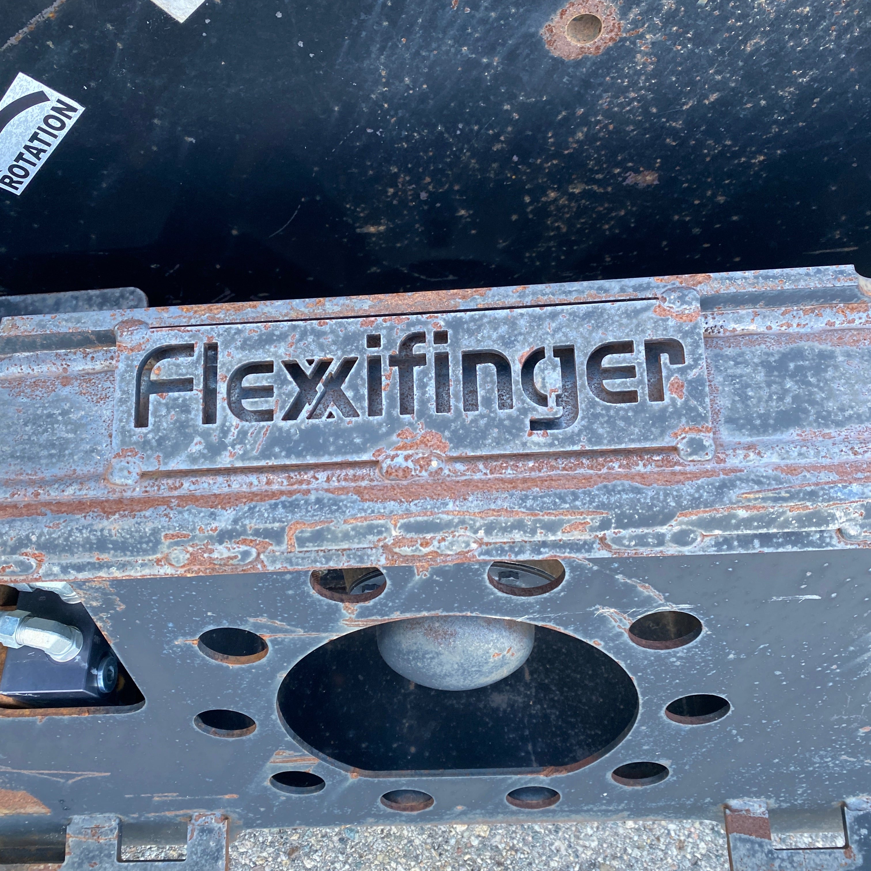 Flexxifinger Tumbling Rock Tumbler