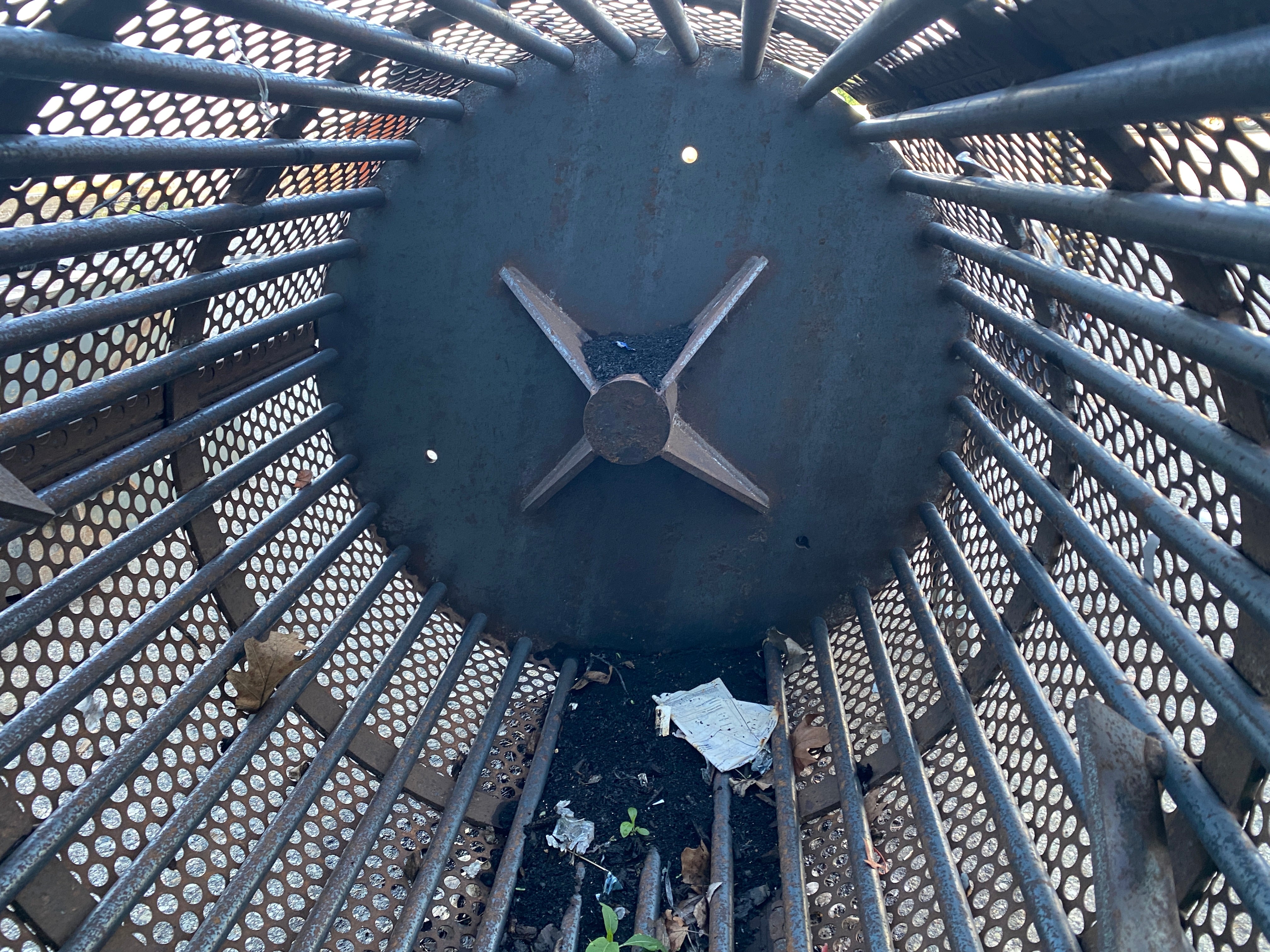 Flexxifinger Tumbling Rock Tumbler