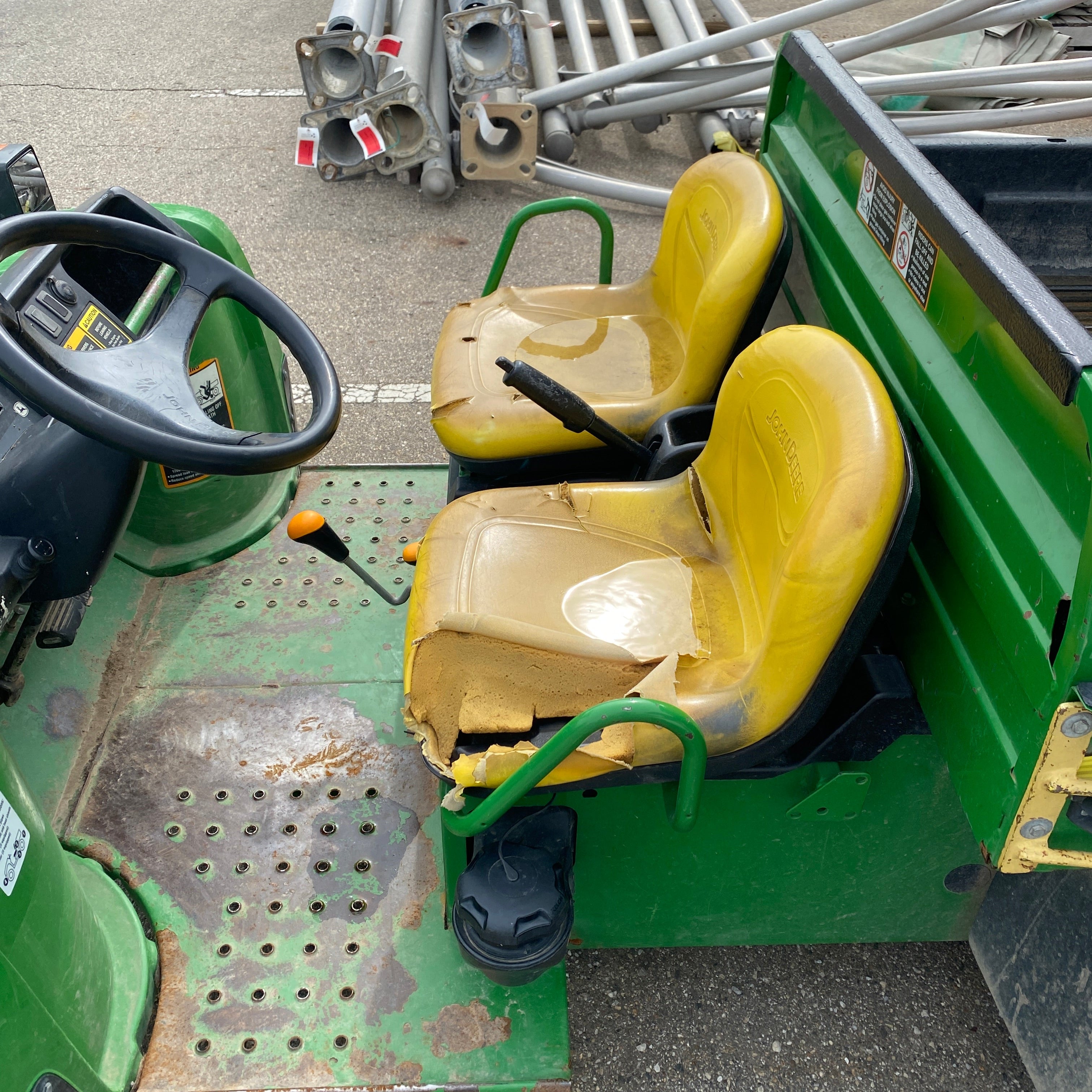 John Deere Gator TX 4x2 *For Parts*