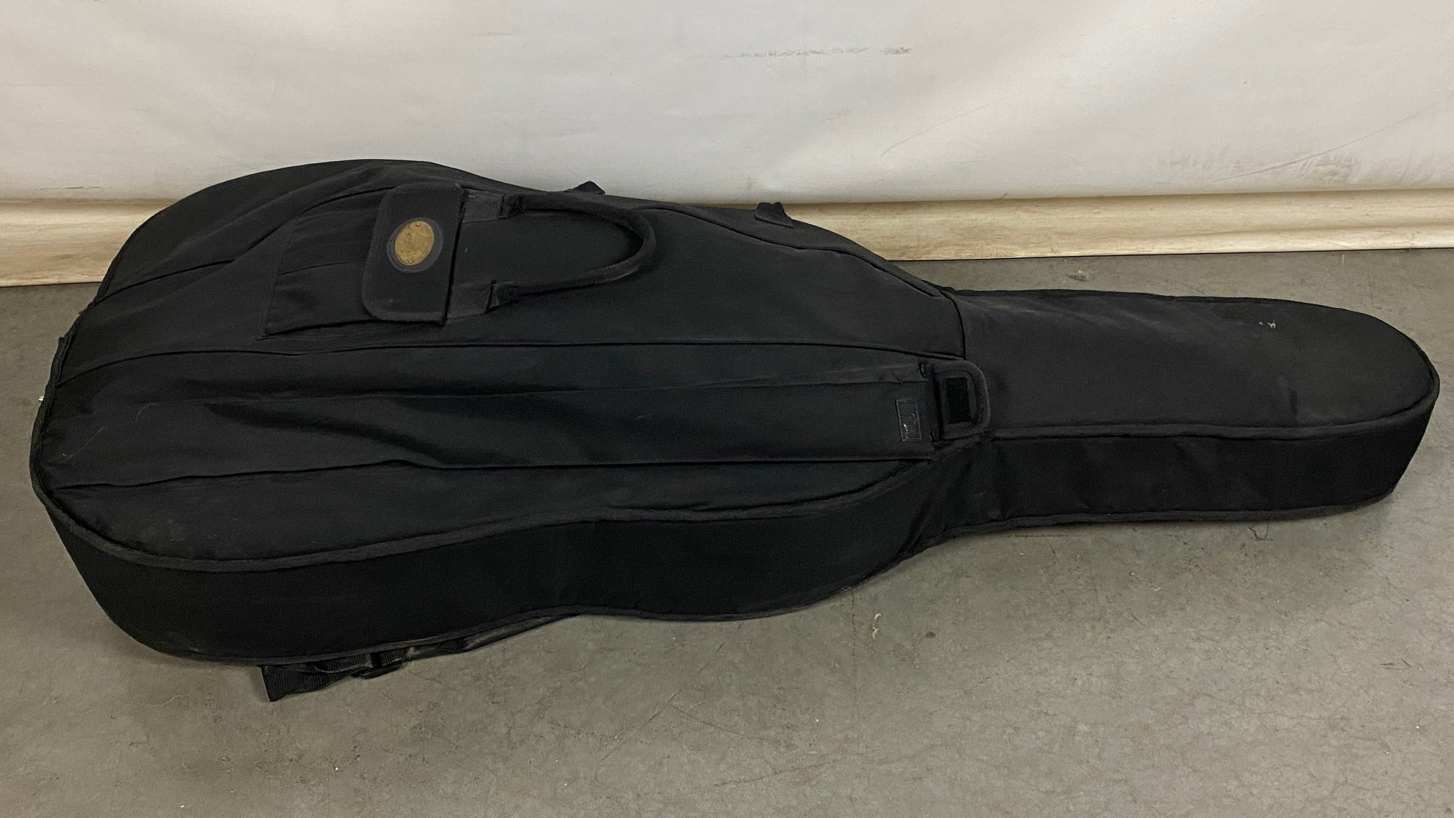 Francesco Cervins #HC-100 4/4 Cello w/ Bow and Travel Case