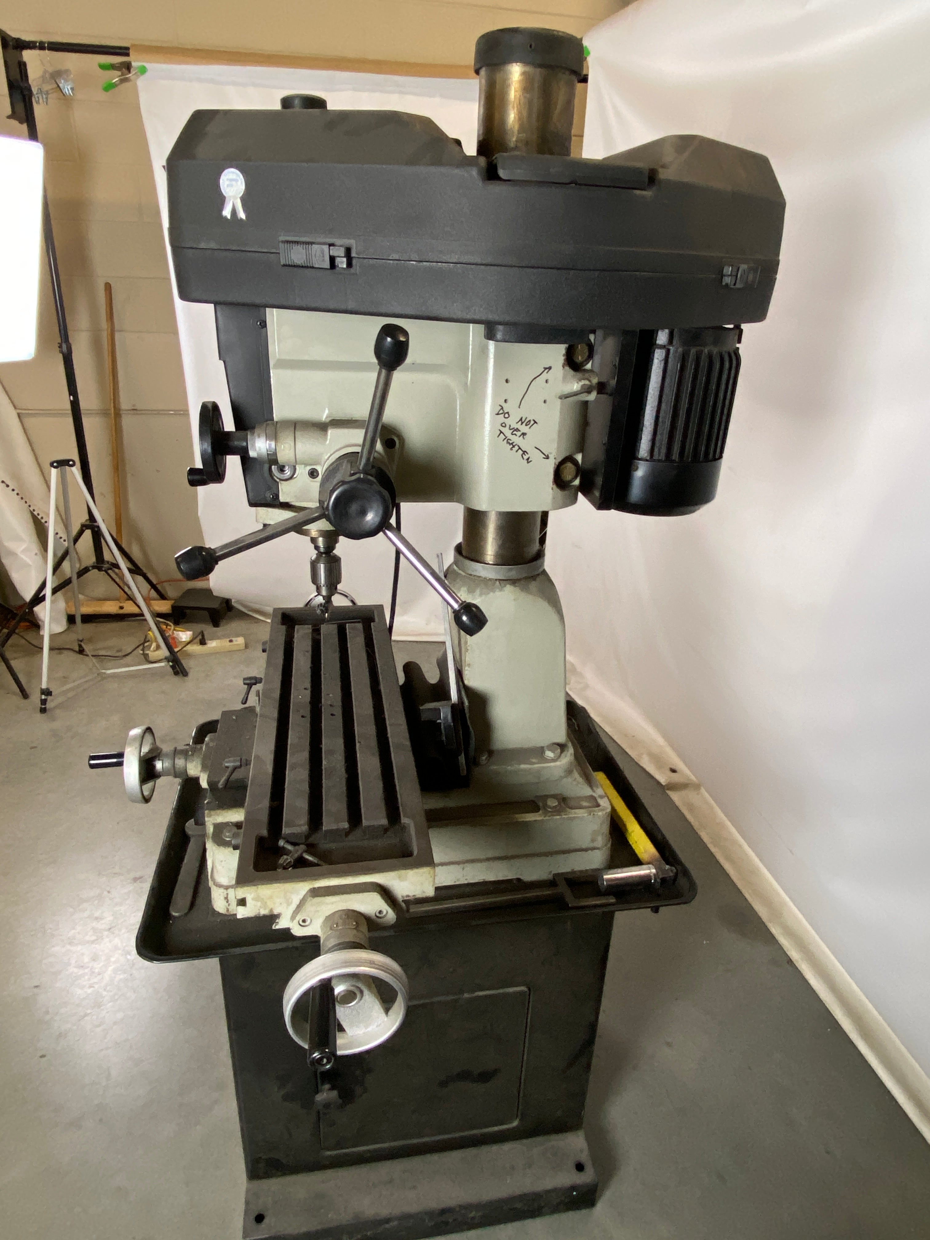 PROCUT Milling and Drilling Machine