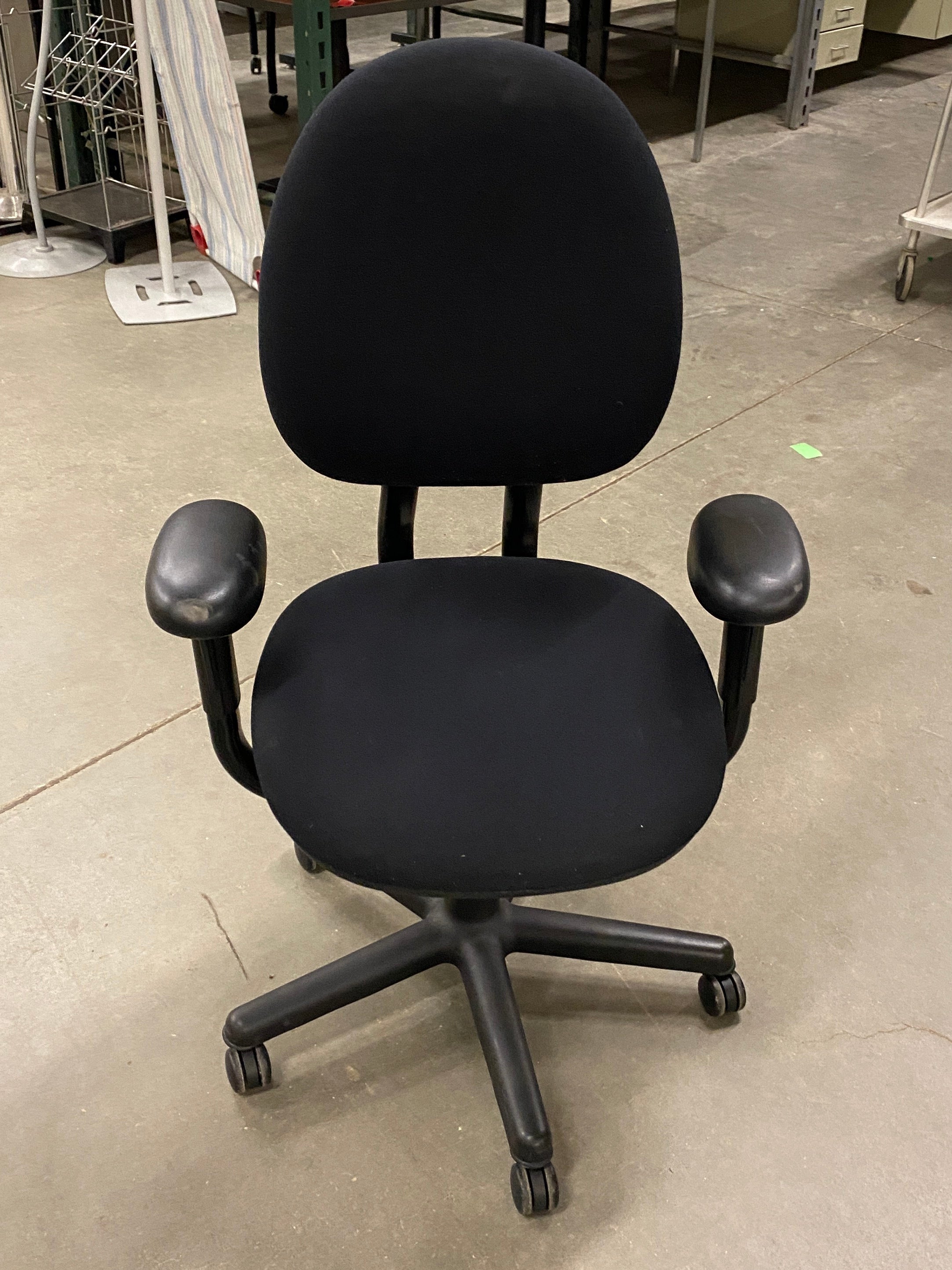 Steelcase Black Cushioned Adjustable Office Chair (Tall)