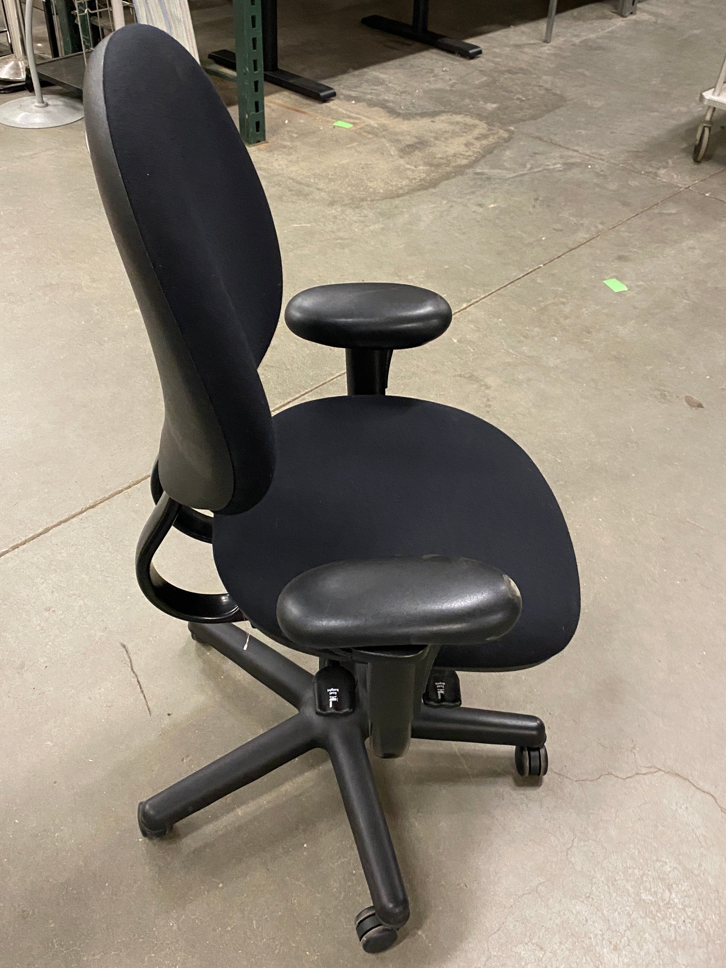 Steelcase Black Cushioned Adjustable Office Chair (Tall)