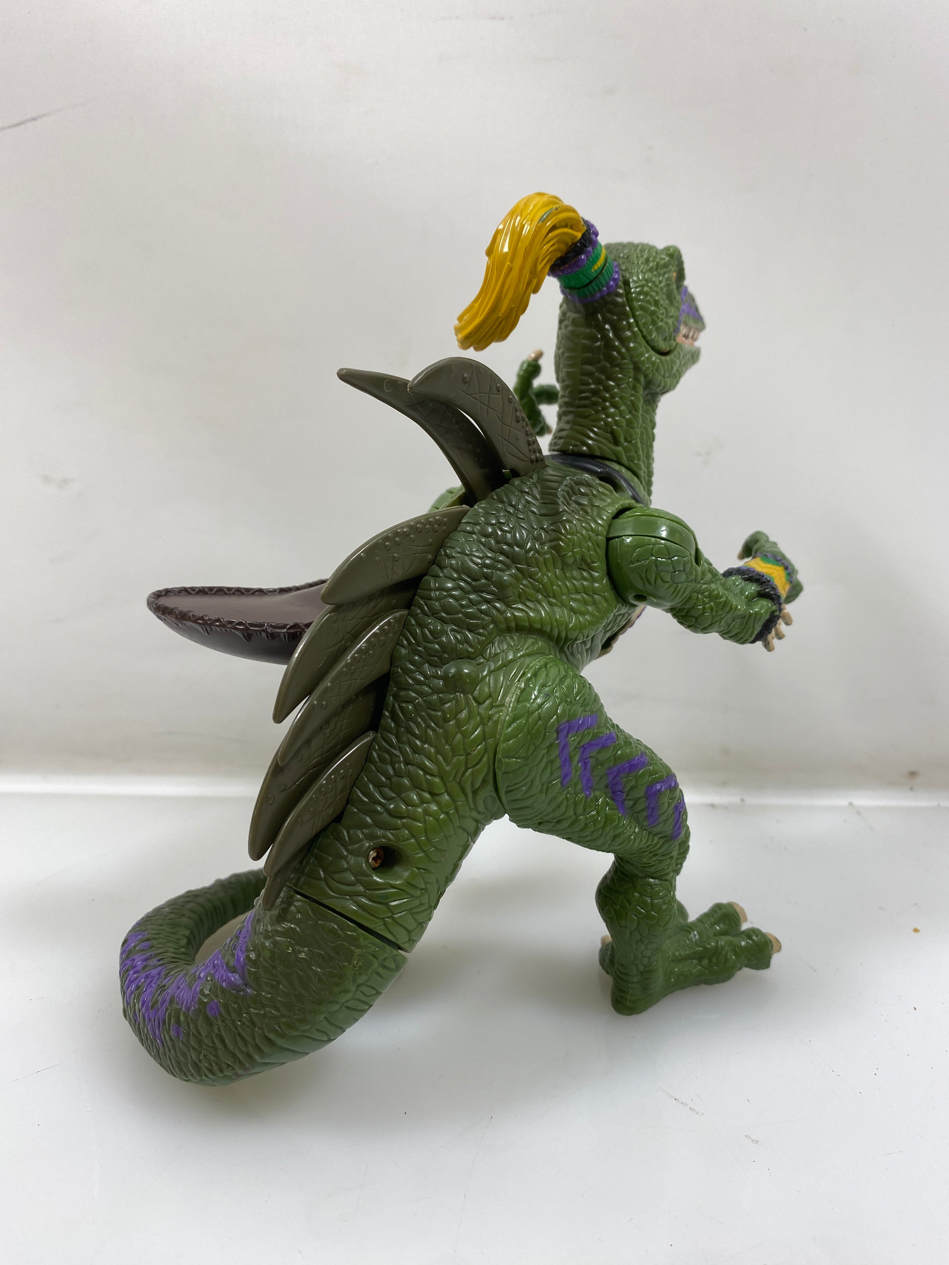 Turok The Dinosaur Hunter Tribal Spinosaurus action figure