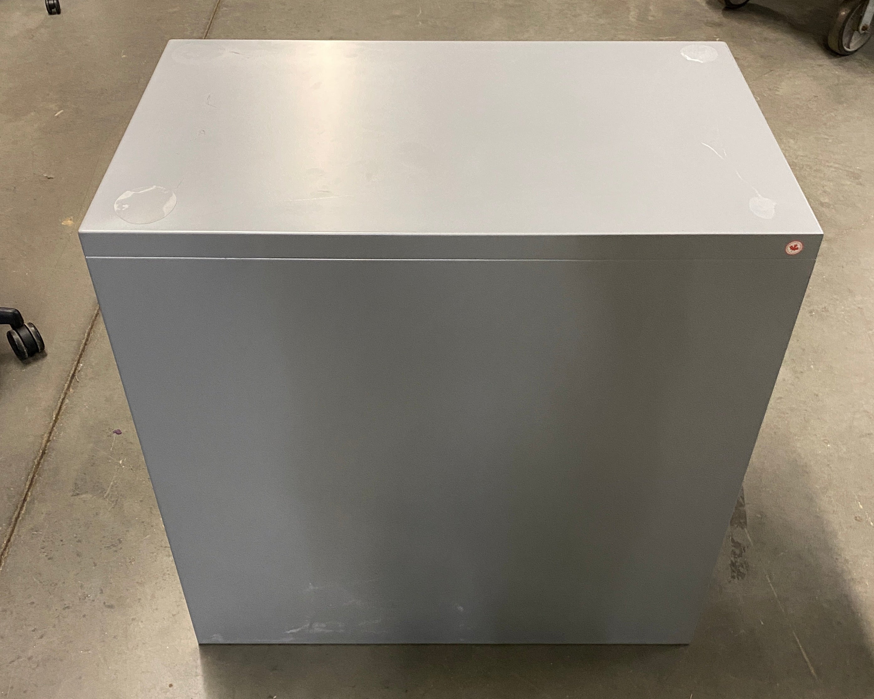 Teknion Furniture Systems Grey 3 Drawer Lockable File Cabinet
