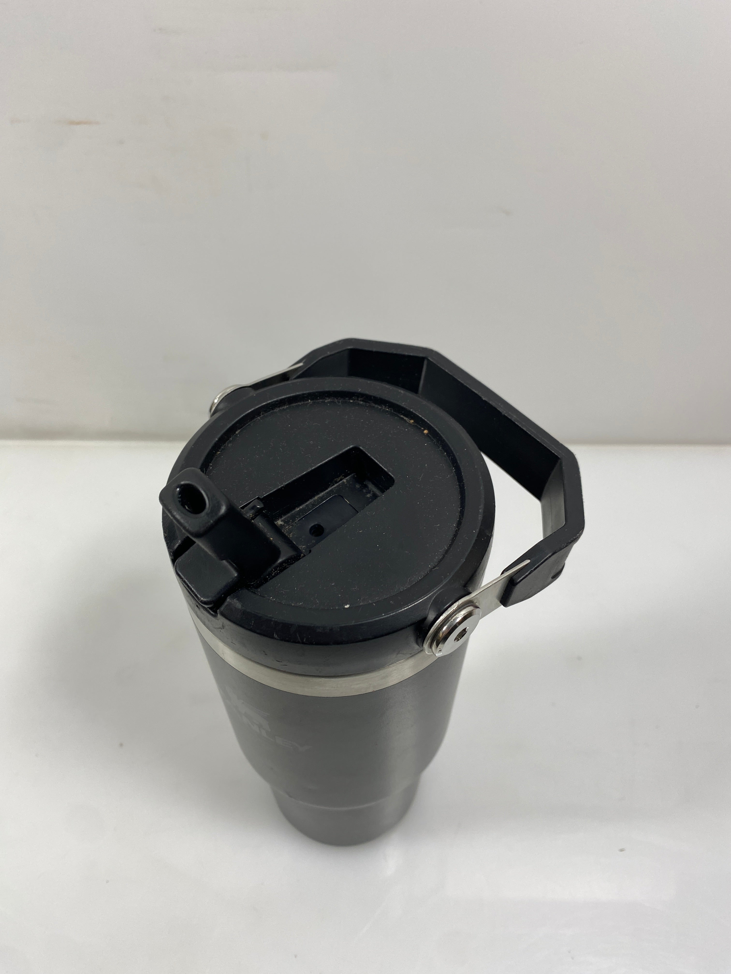Stanley Black IceFlow Flip Straw Tumbler 30oz