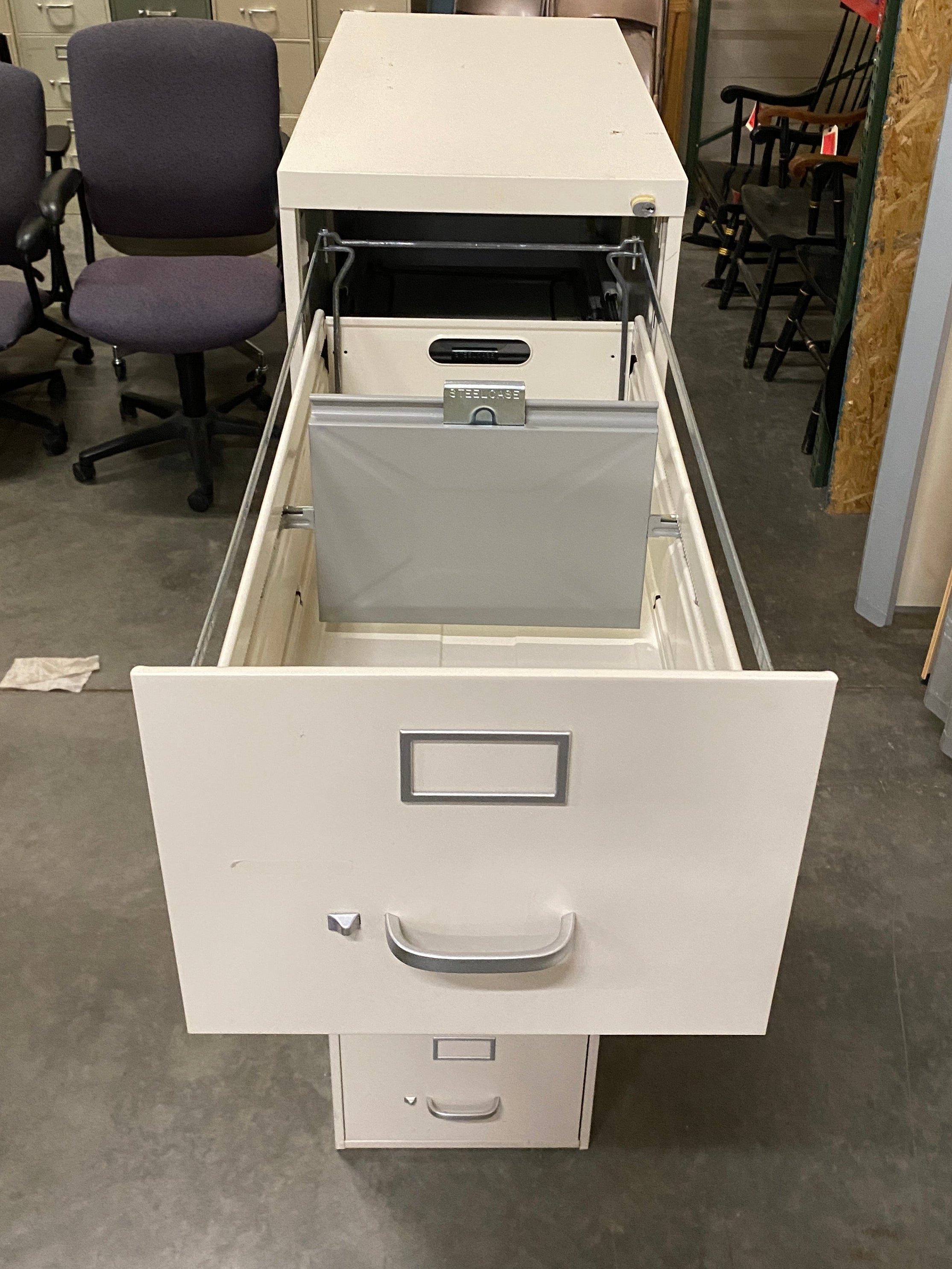 Steelcase Grey 5 Drawer Lockable File Cabinet