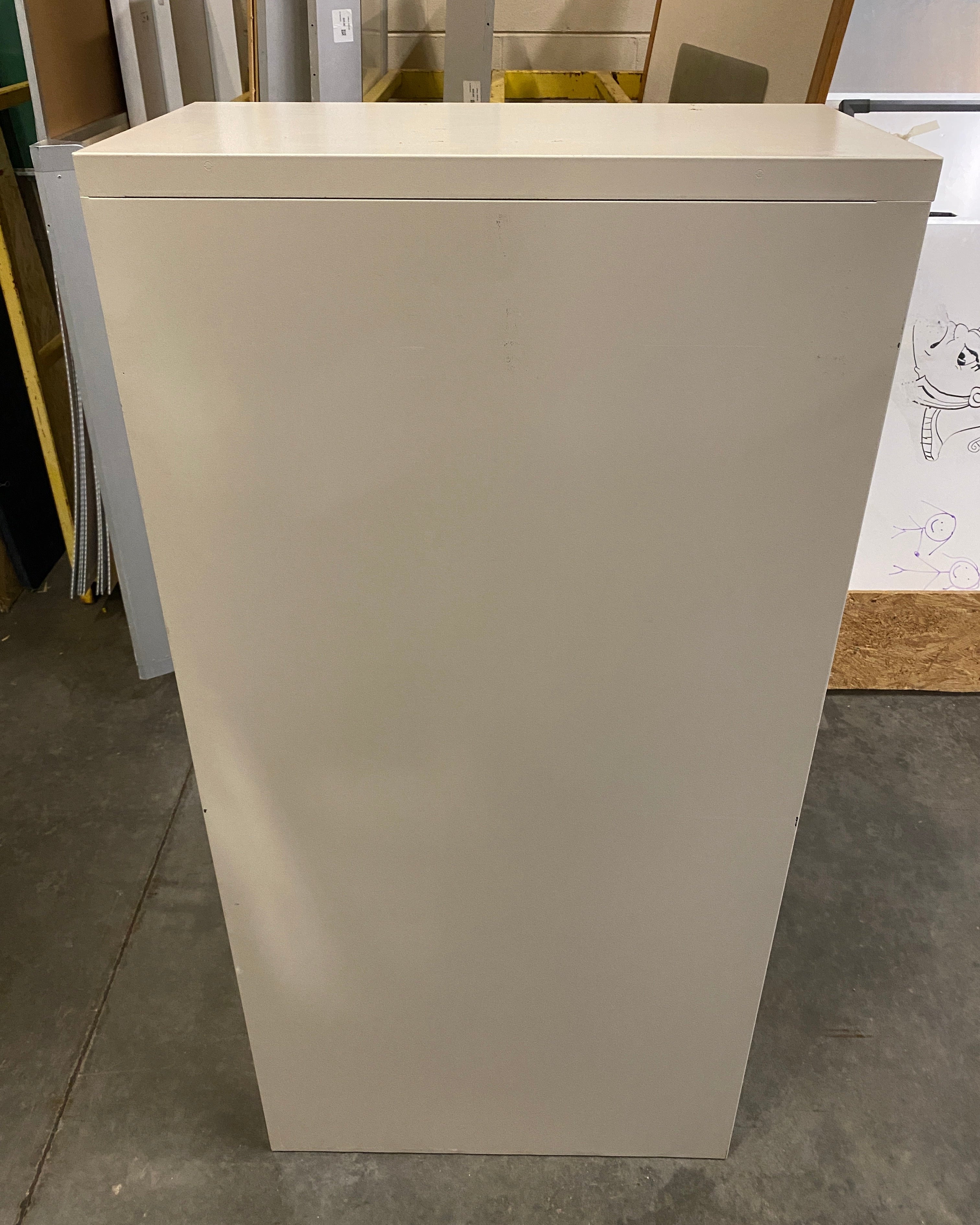 Steelcase Grey 5 Drawer Lockable File Cabinet