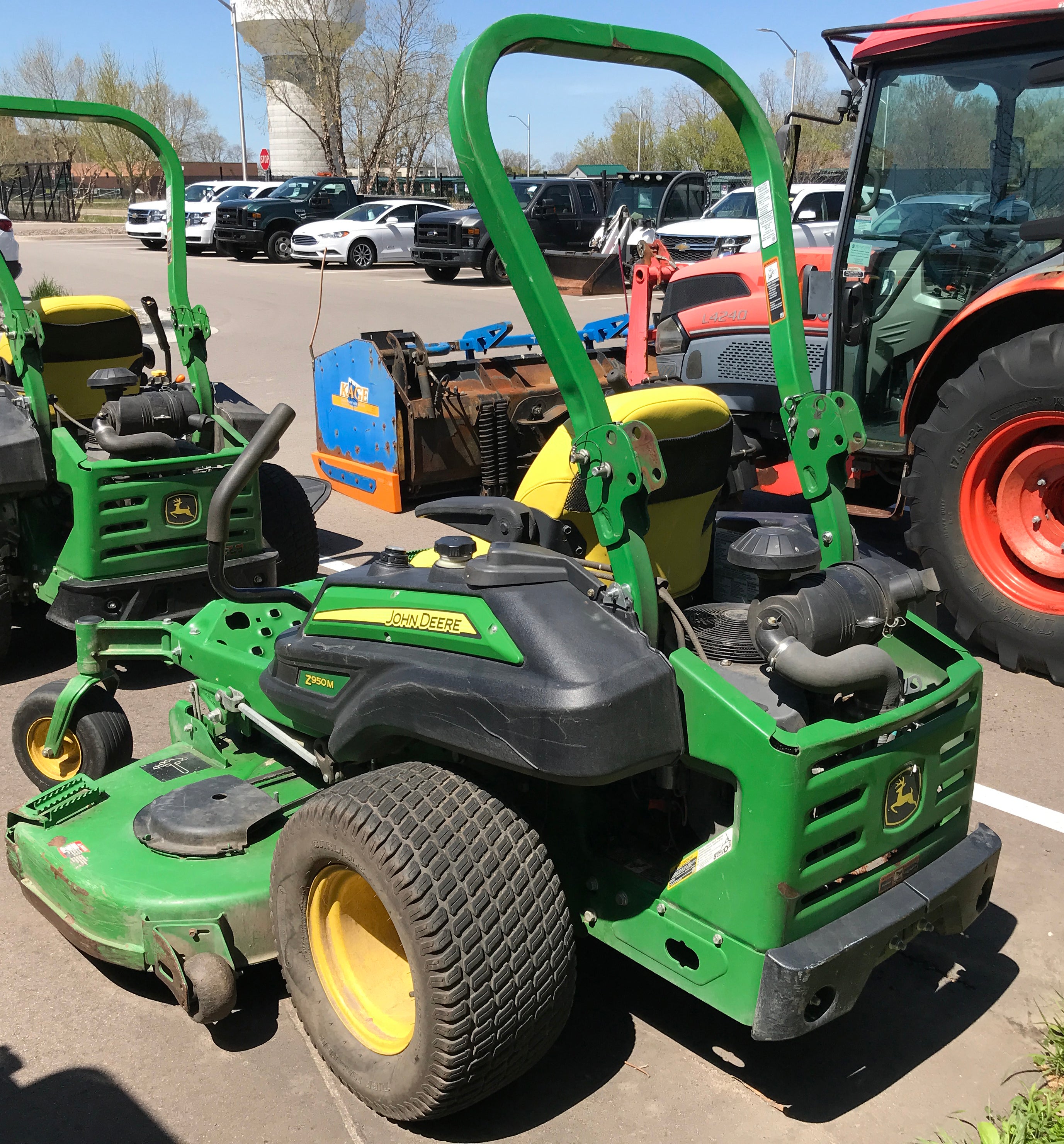 John Deere Z950M Seated Mower